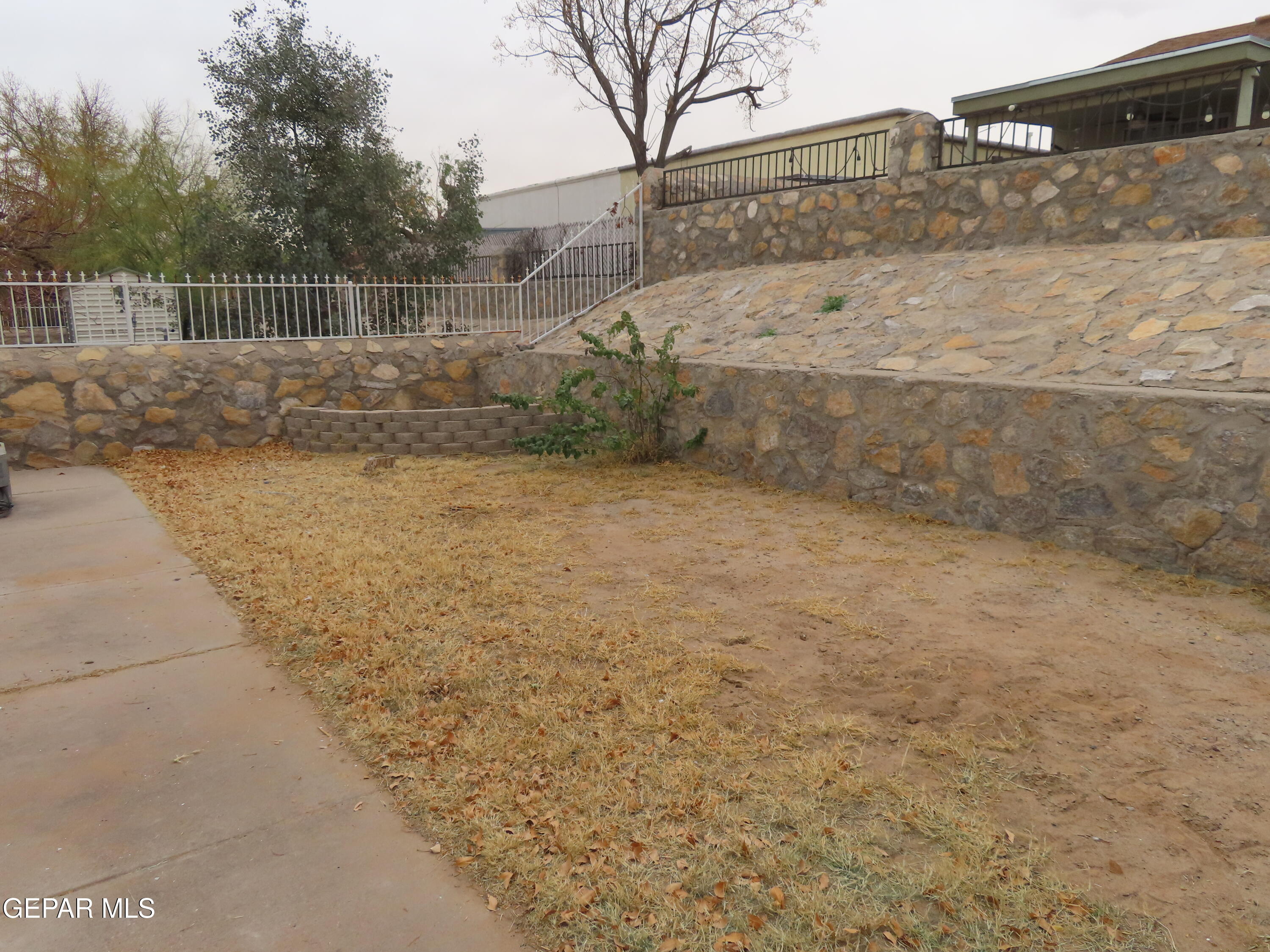 2210 Radford Street Property Photo 20
