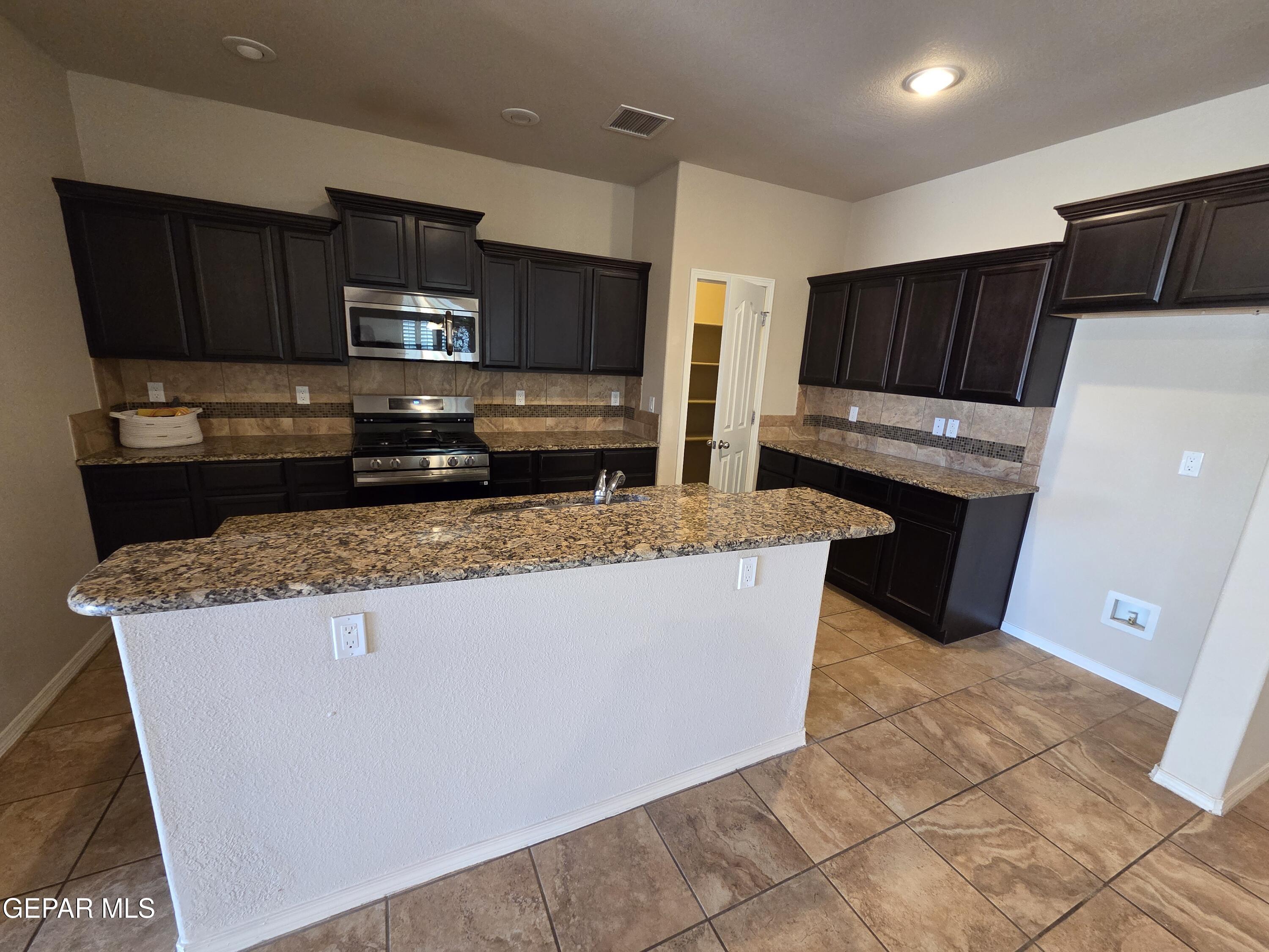 7417 Red Cedar Drive Property Photo 16