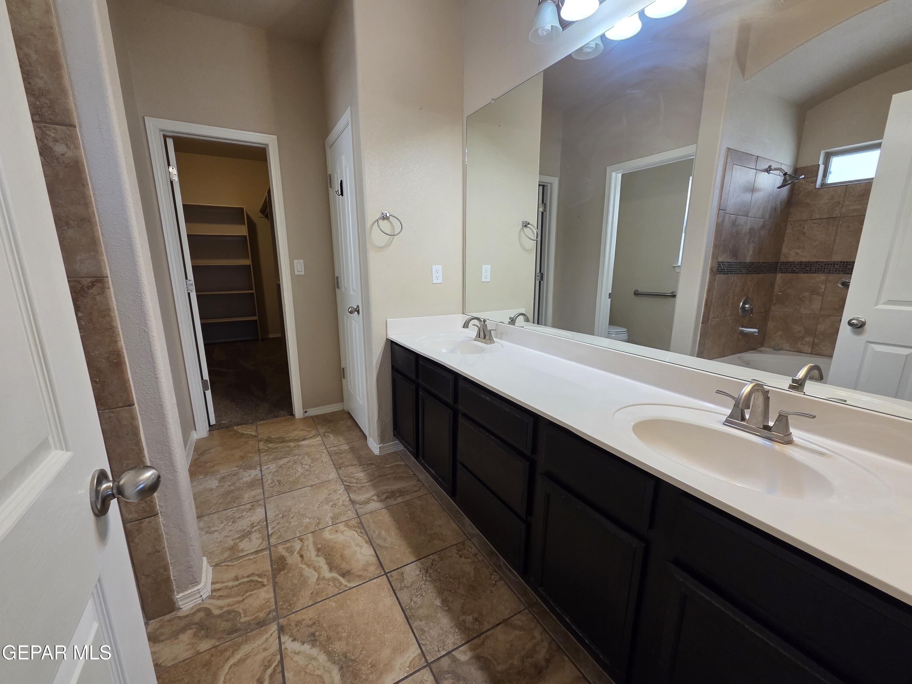 7417 Red Cedar Drive Property Photo 21