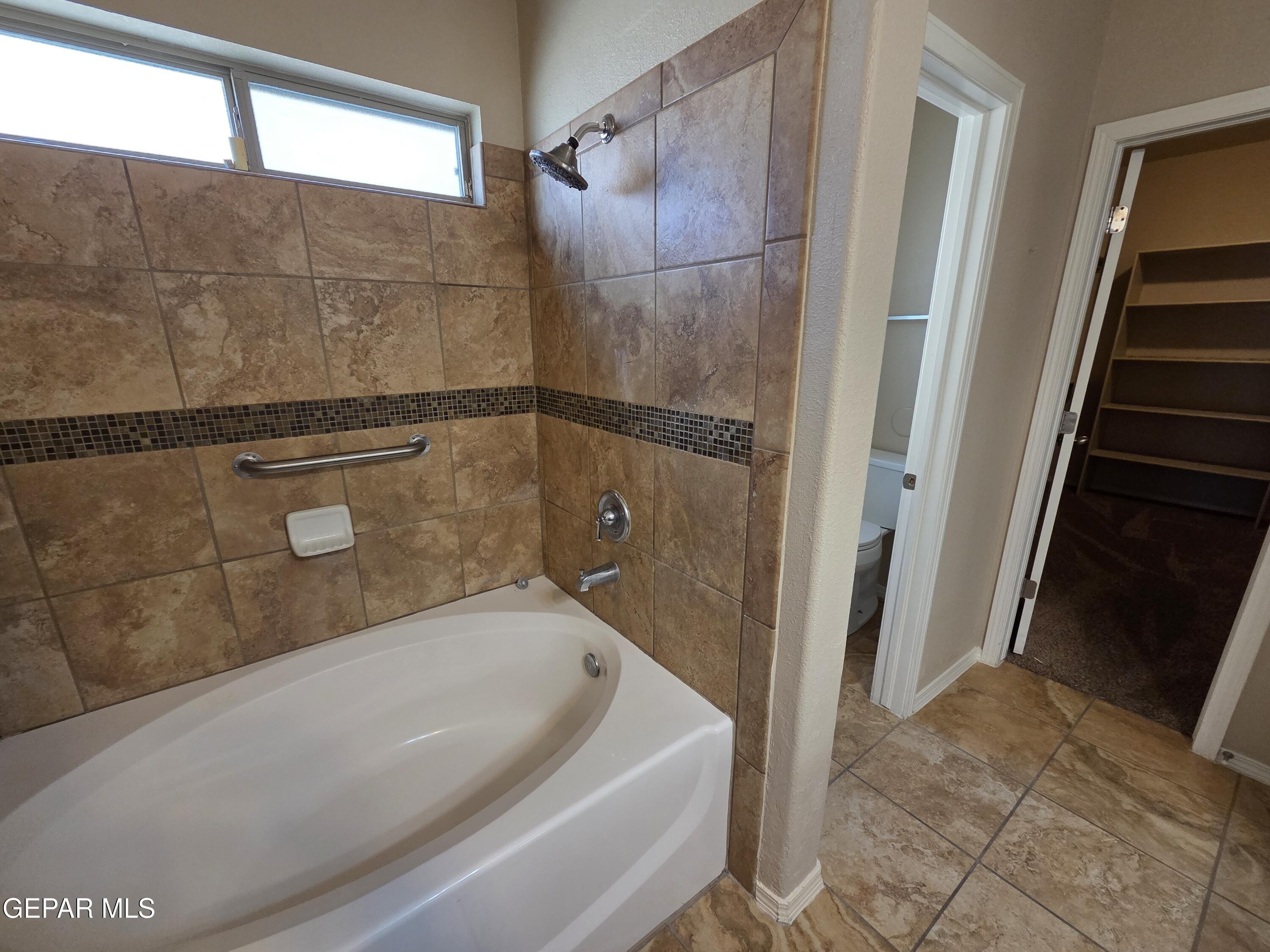 7417 Red Cedar Drive Property Photo 24
