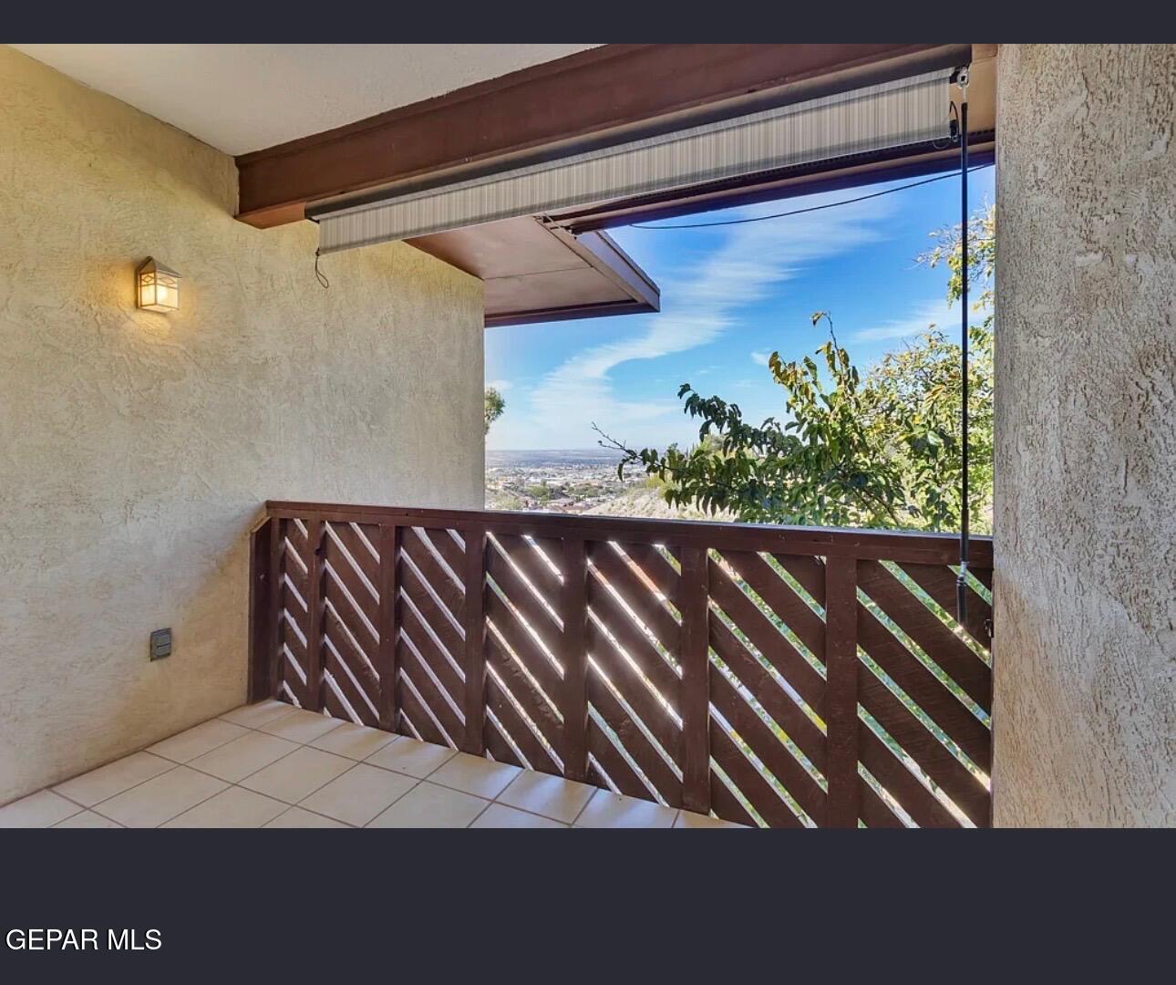 417 IRONDALE Drive I Property Photo 1