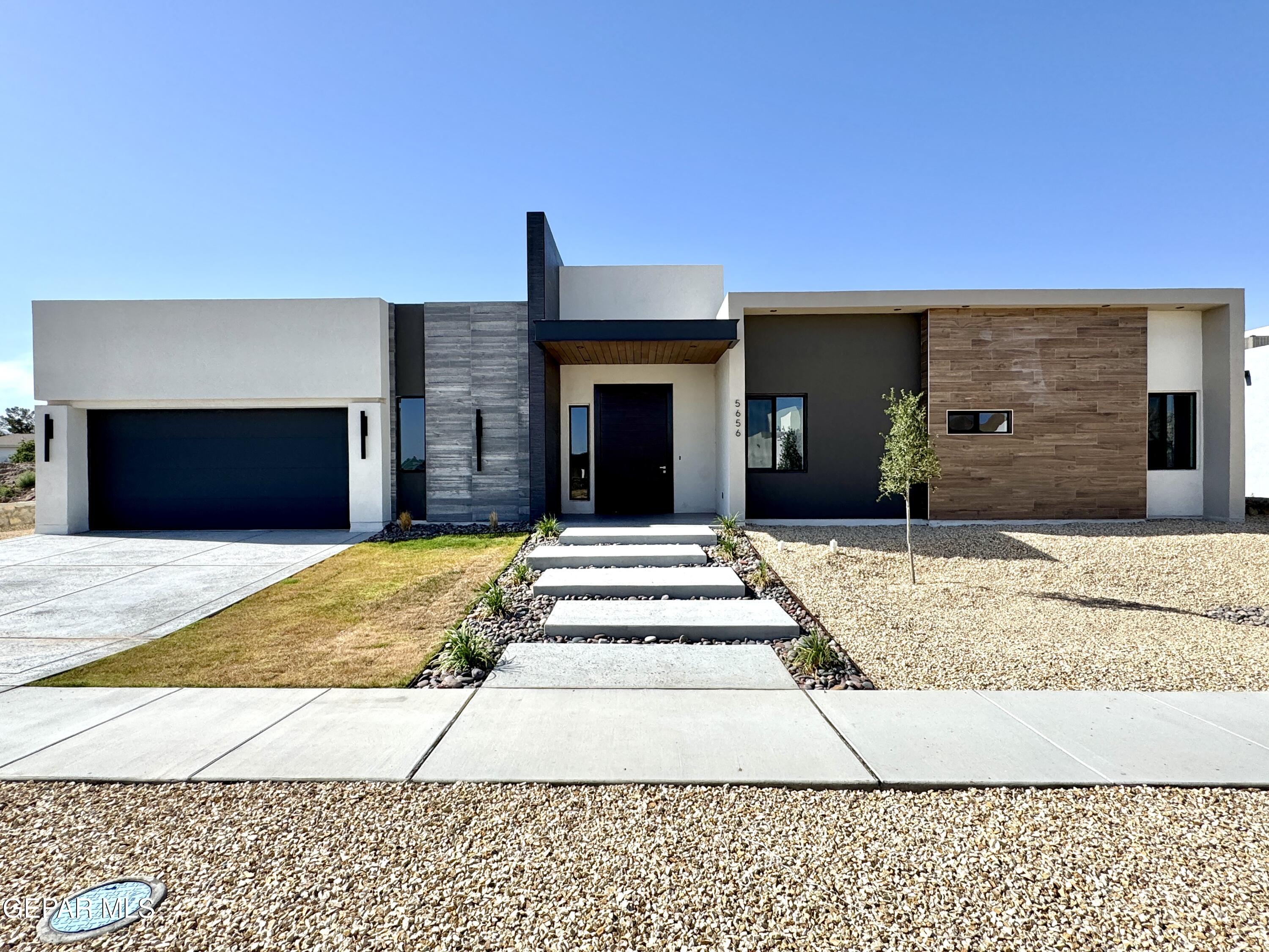 5656 Rio Bonito Circle Property Photo 1