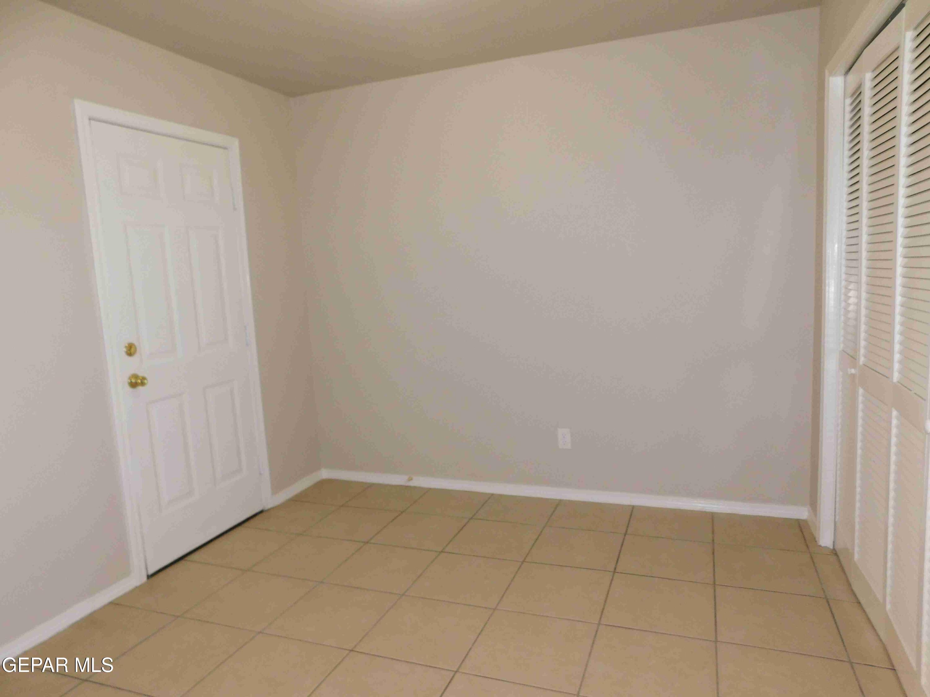 10021 Railroad Drive 303 Property Photo 4