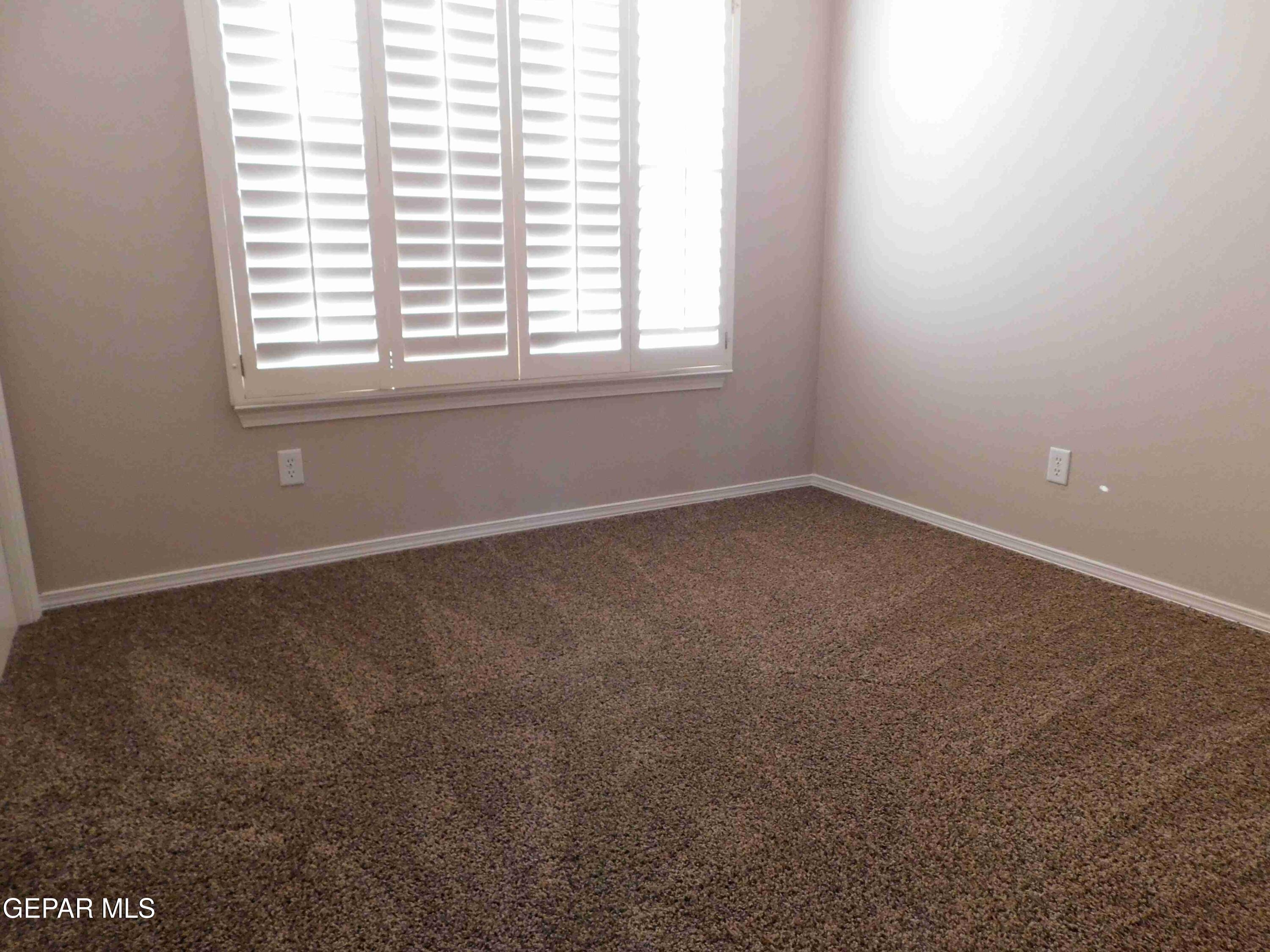 10021 Railroad Drive 303 Property Photo 16