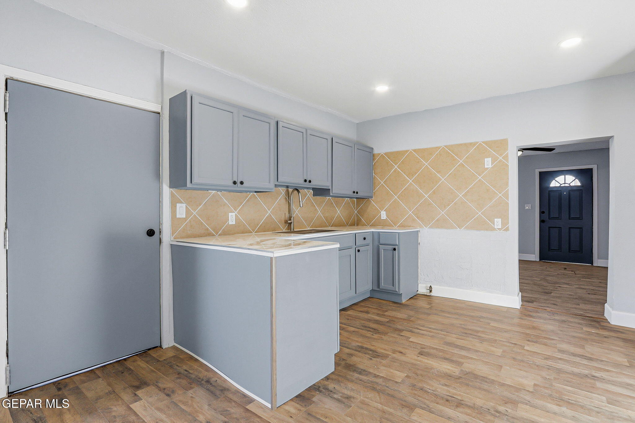 6716 Esteban Lane Property Photo 7