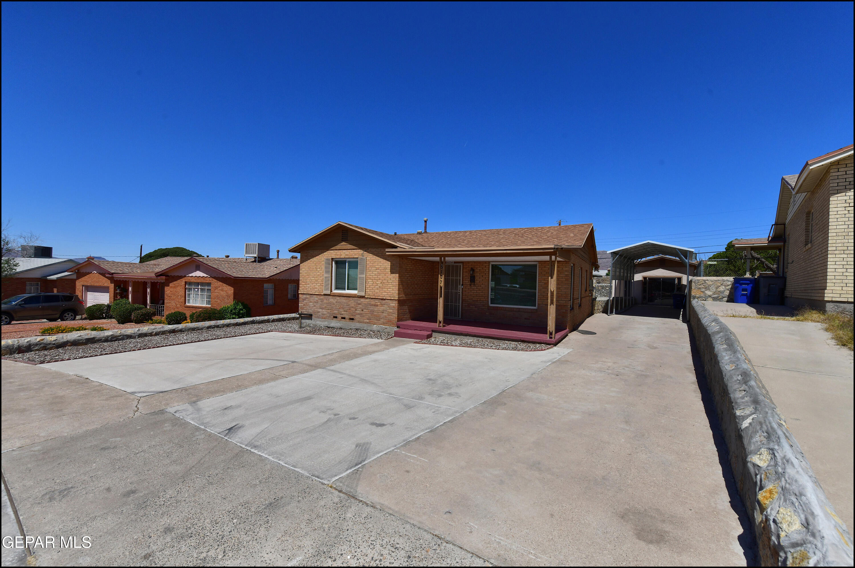 5107 Raymond Jays Road Property Photo 3