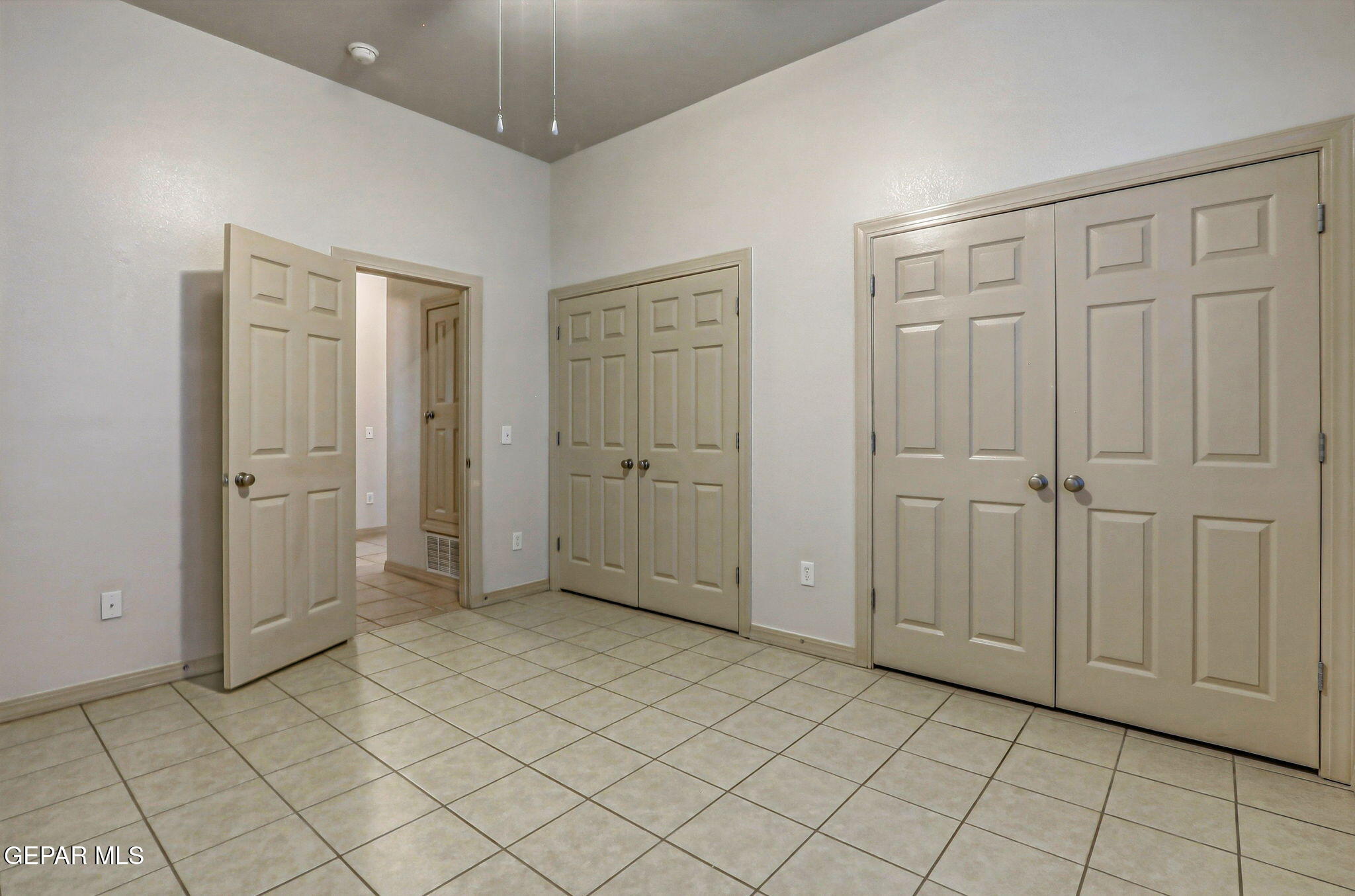 13579 Emerald Falls Drive Property Photo 17