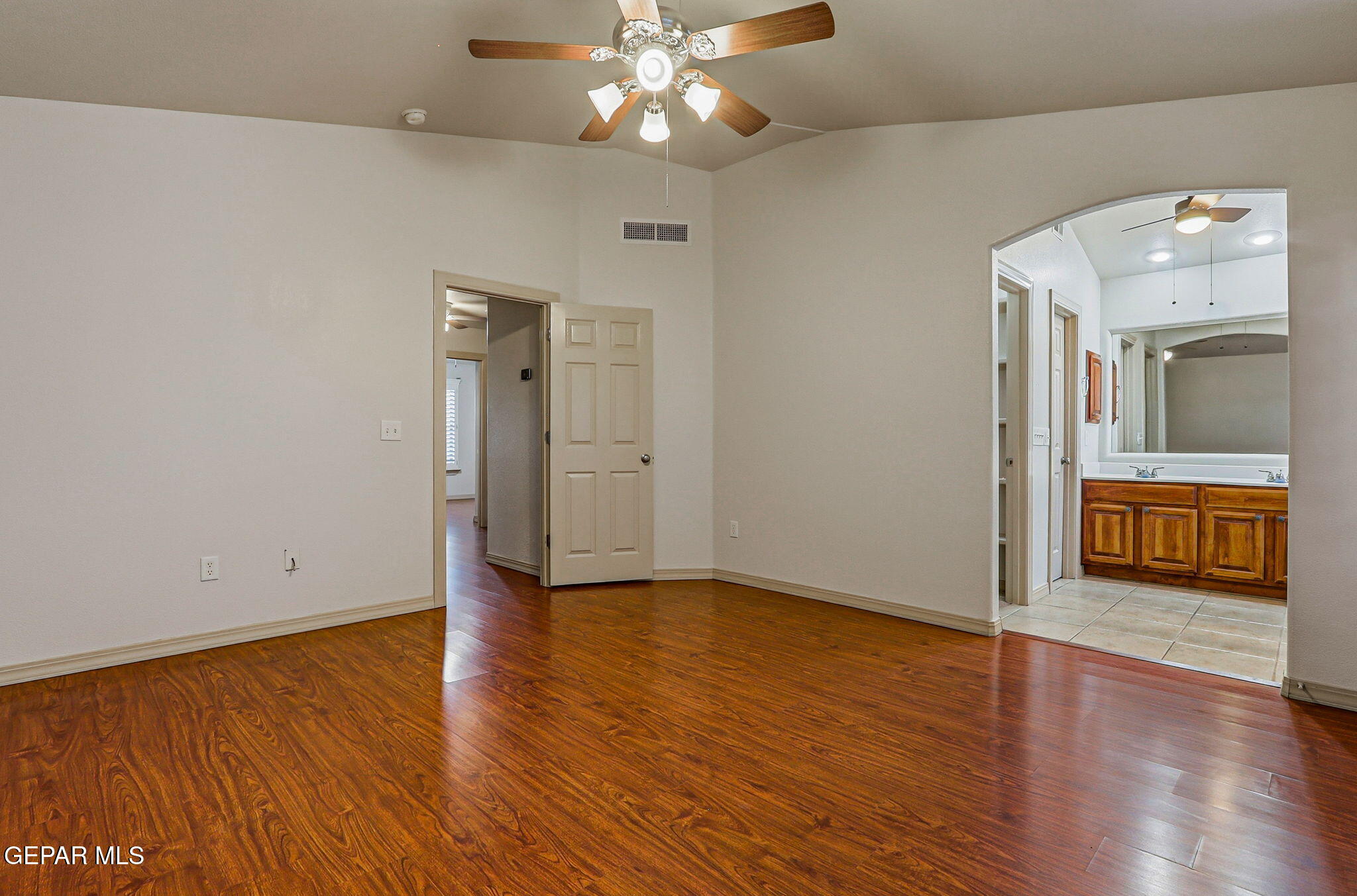 13579 Emerald Falls Drive Property Photo 32
