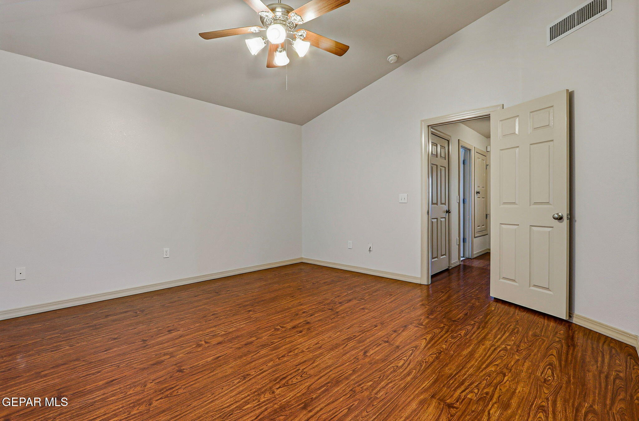 13579 Emerald Falls Drive Property Photo 43