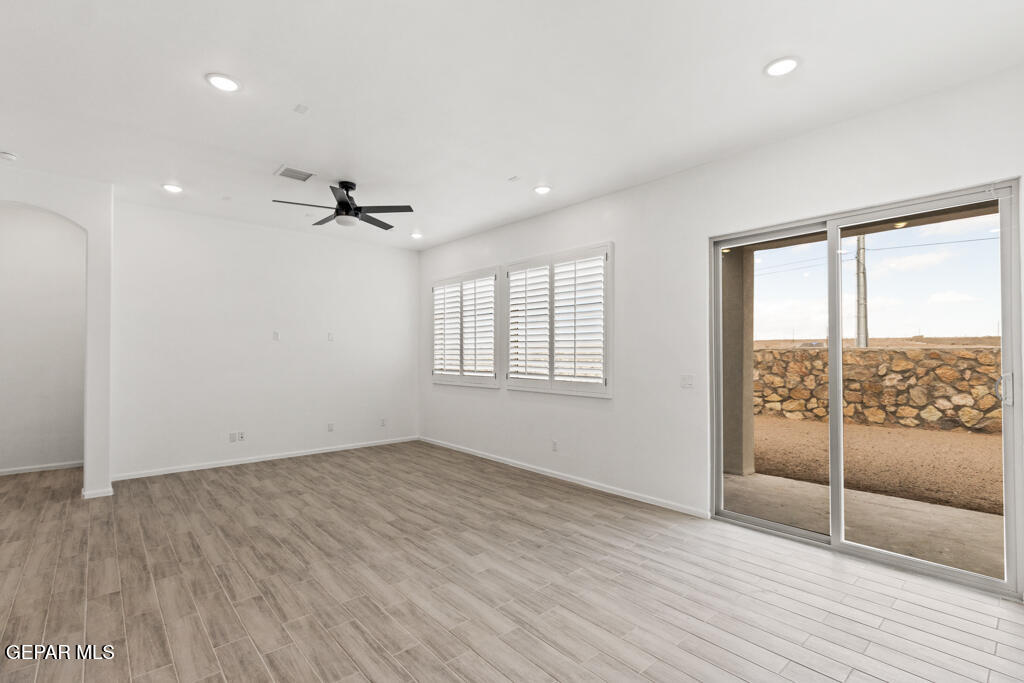 1819 Schyler Love Lane Property Photo 3