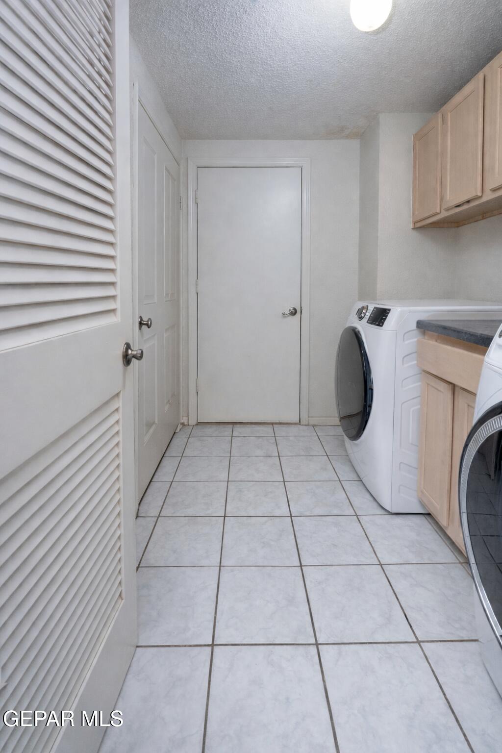 253 Northbrook Court Property Photo 10