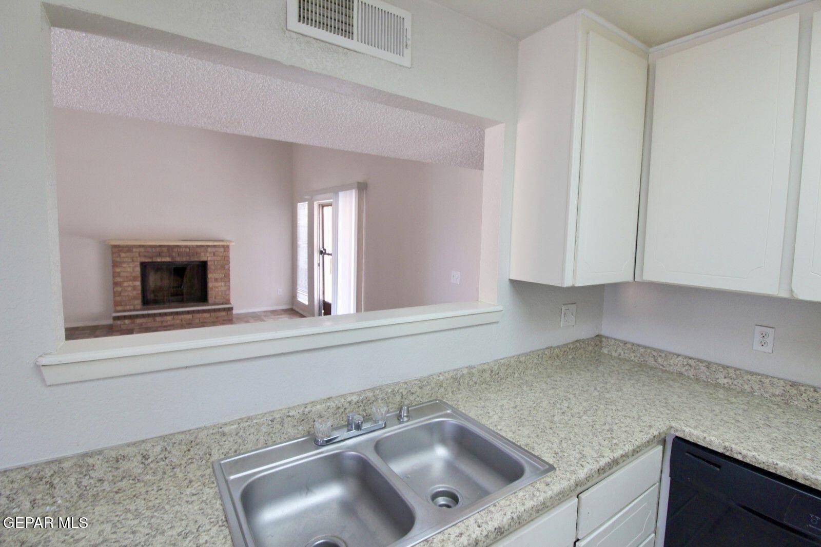 8100 Alameda Avenue Property Photo 12