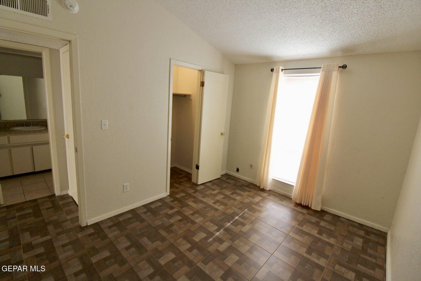 8100 Alameda Avenue Property Photo 17