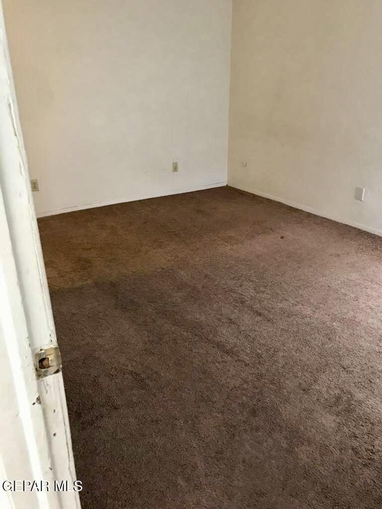 8100 Alameda Avenue Property Photo 19
