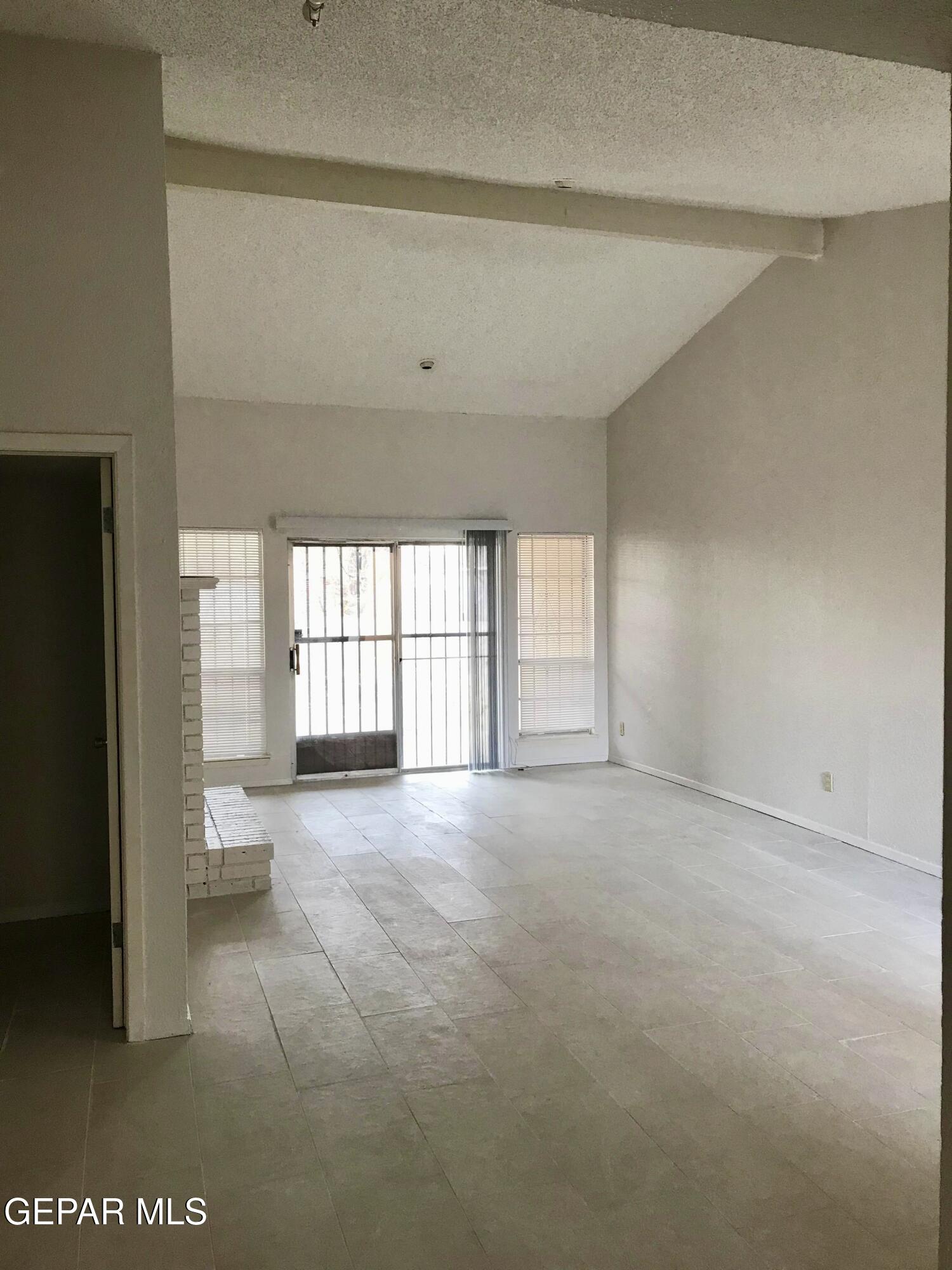 8100 Alameda Avenue Property Photo 22