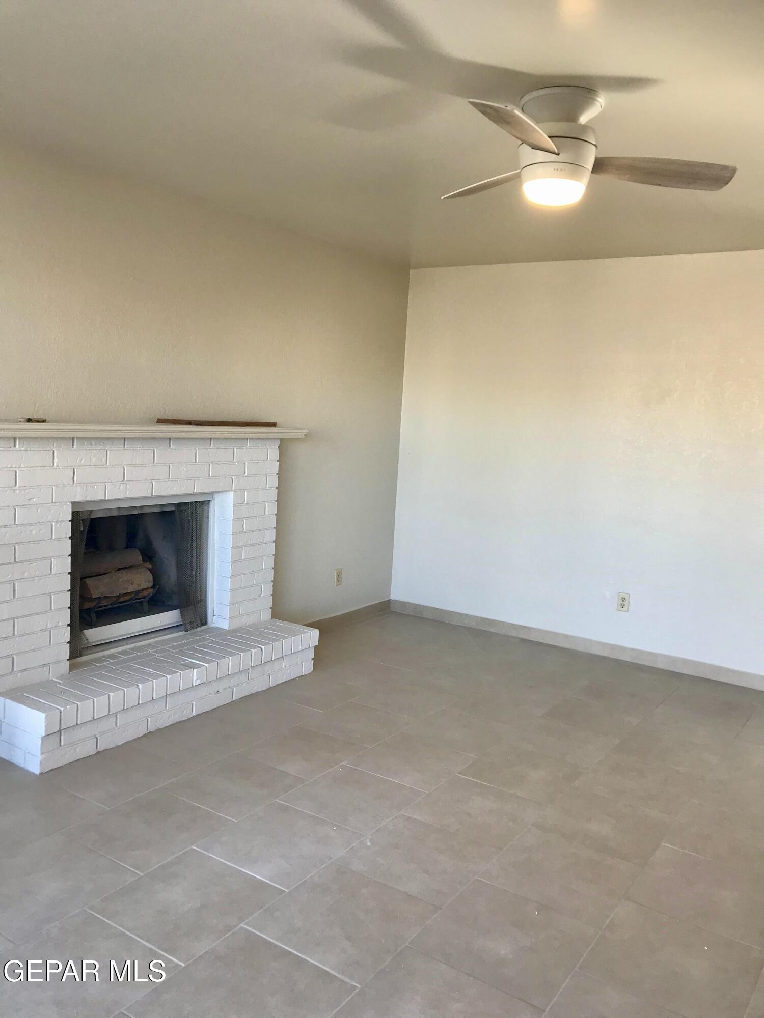 8100 Alameda Avenue Property Photo 25