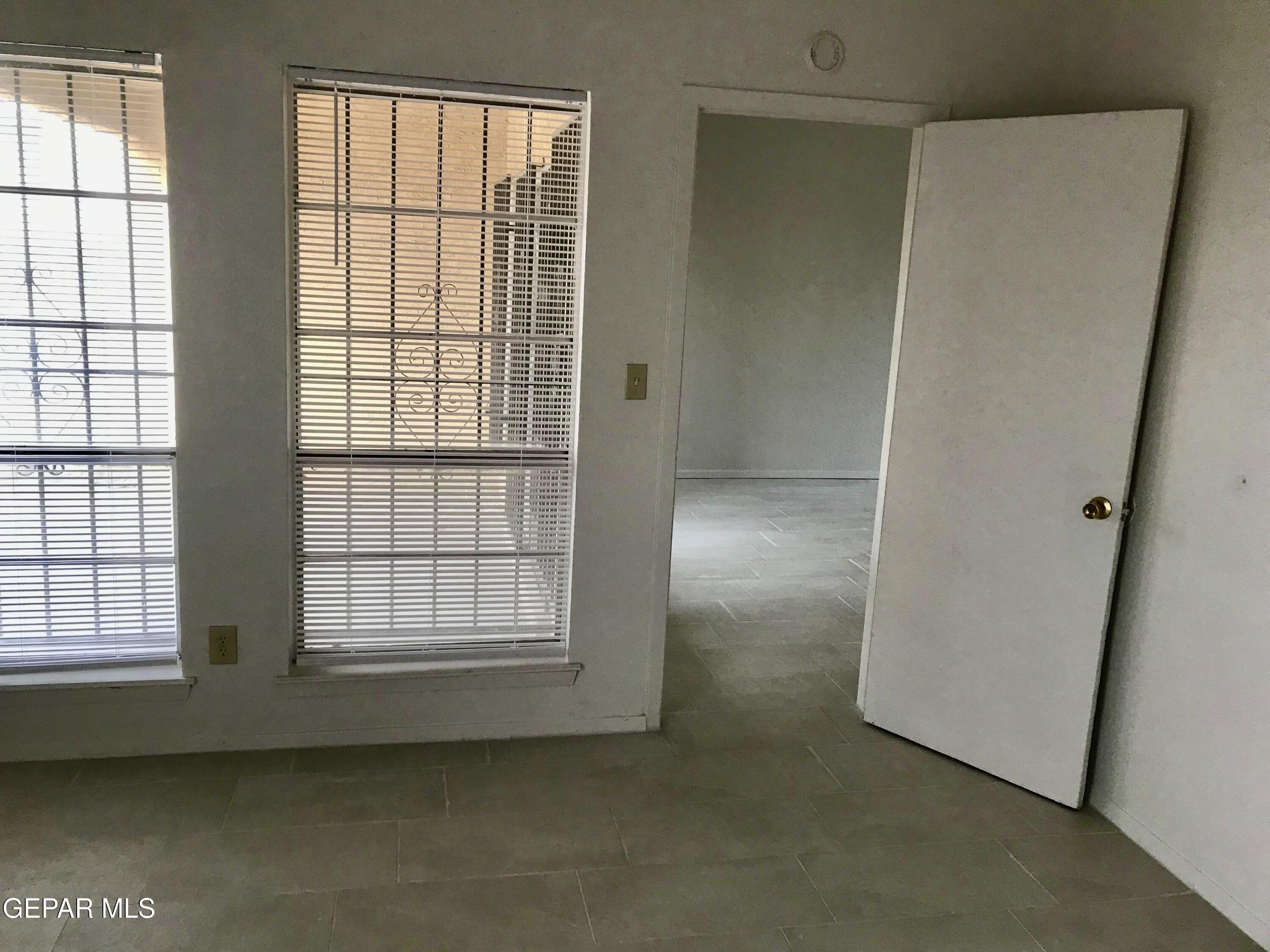 8100 Alameda Avenue Property Photo 38