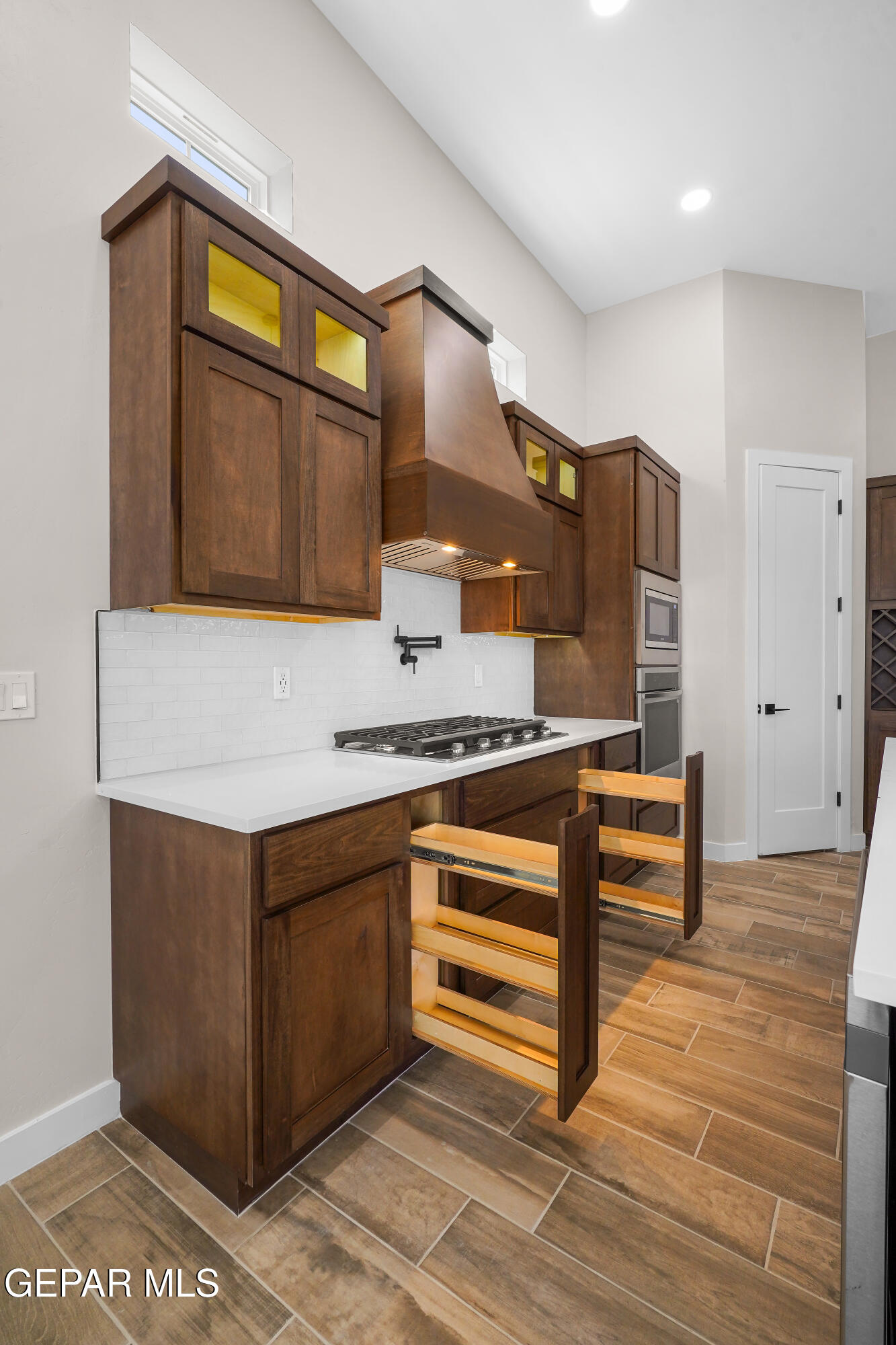 13428 Highworth Drive Property Photo 4