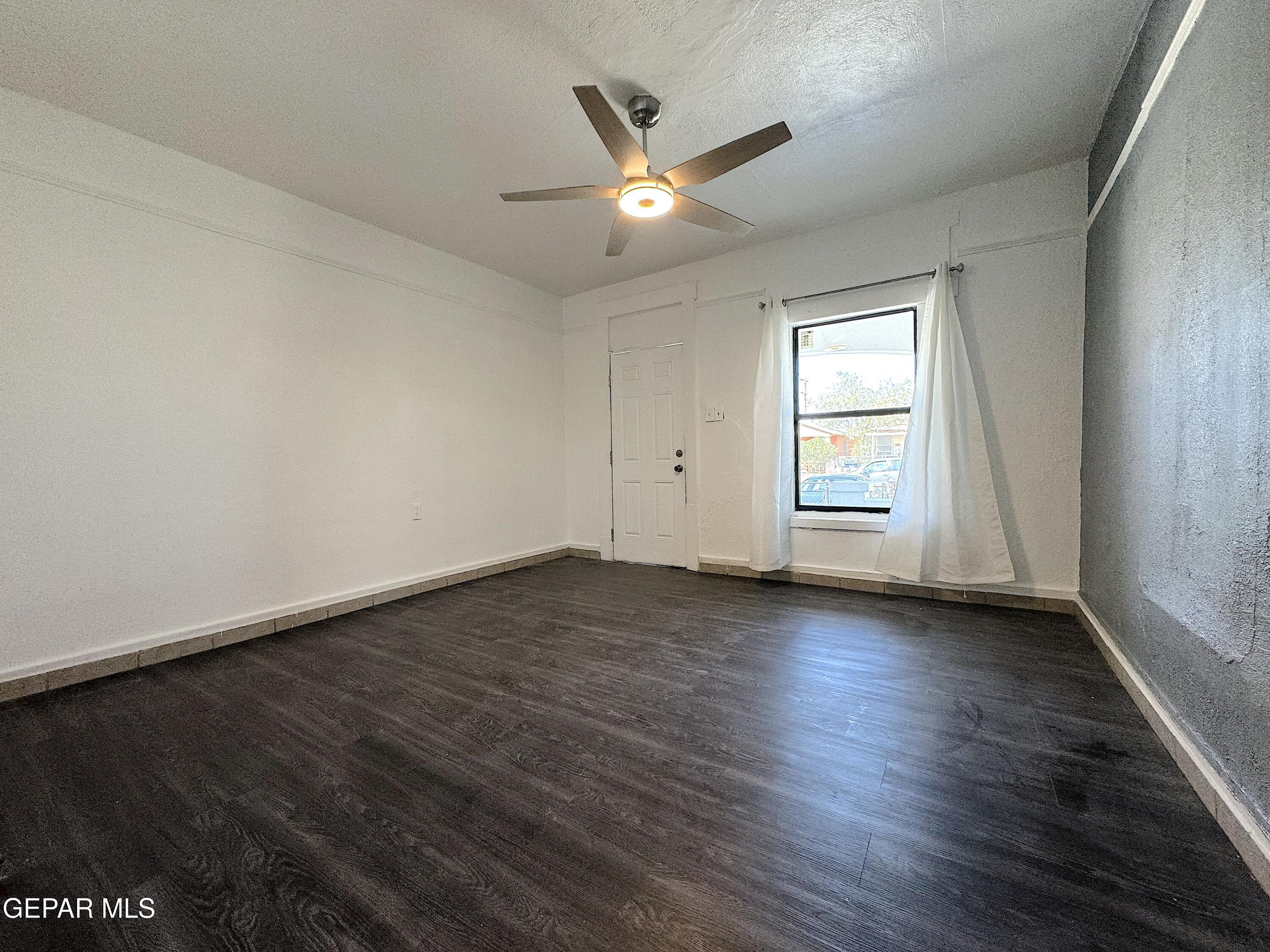 3906 1/2 Tularosa Avenue Property Photo 4