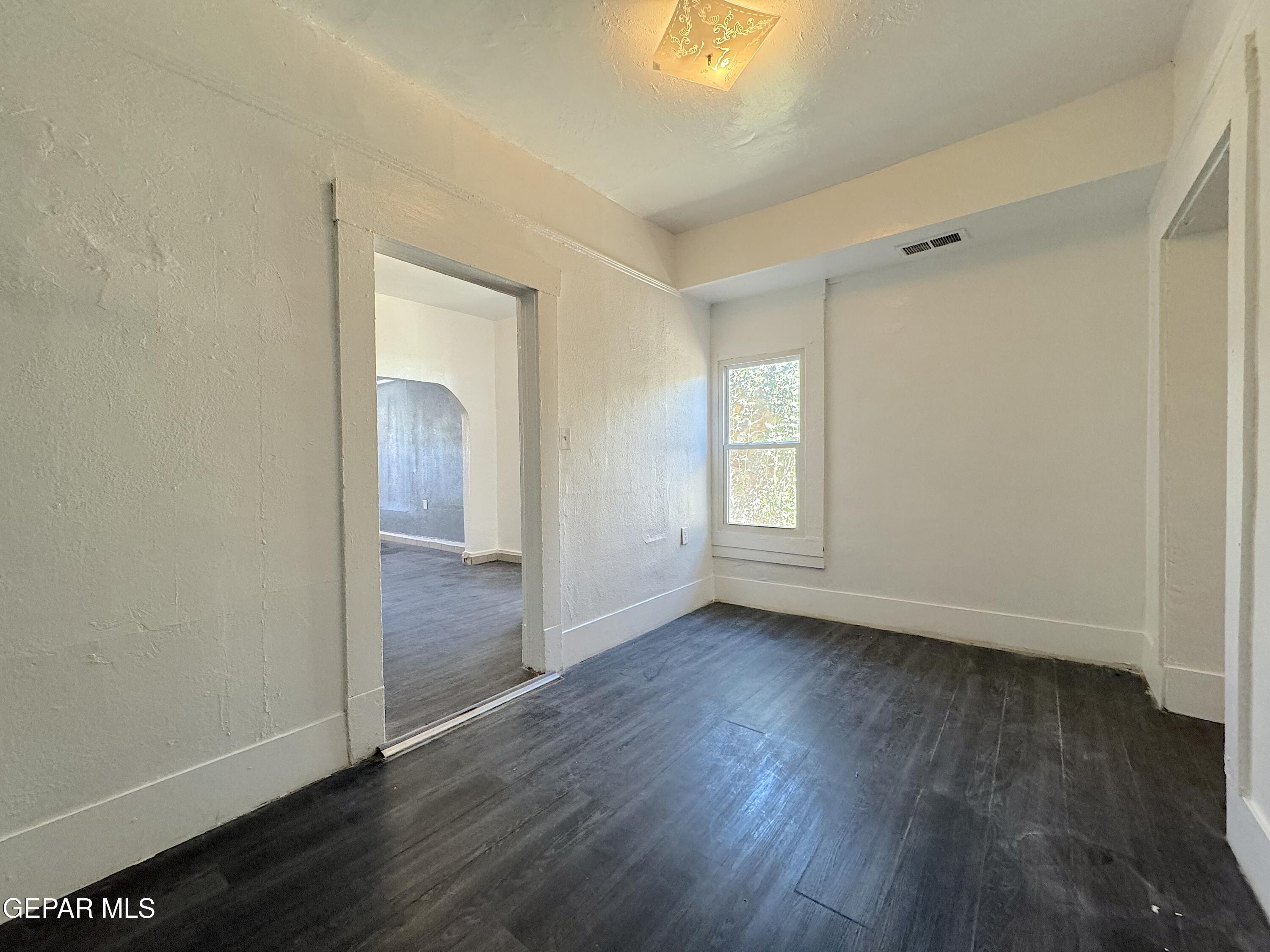 3906 1/2 Tularosa Avenue Property Photo 9