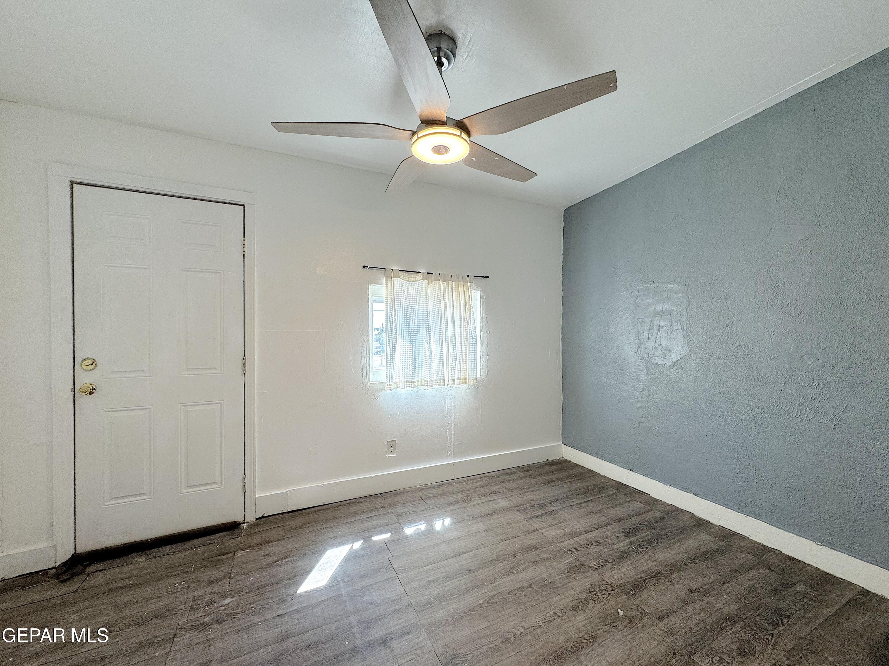 3906 1/2 Tularosa Avenue Property Photo 14