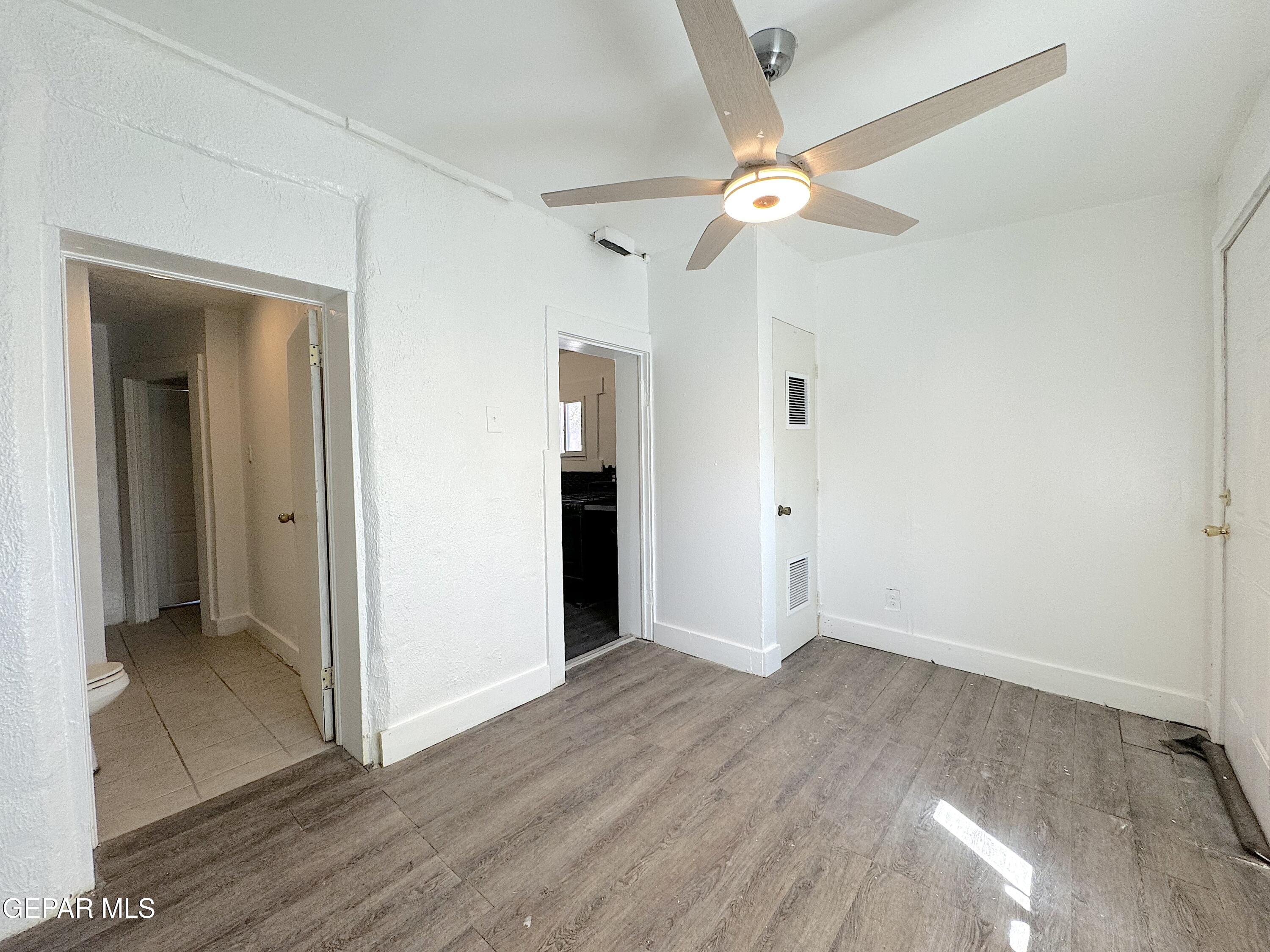 3906 1/2 Tularosa Avenue Property Photo 15