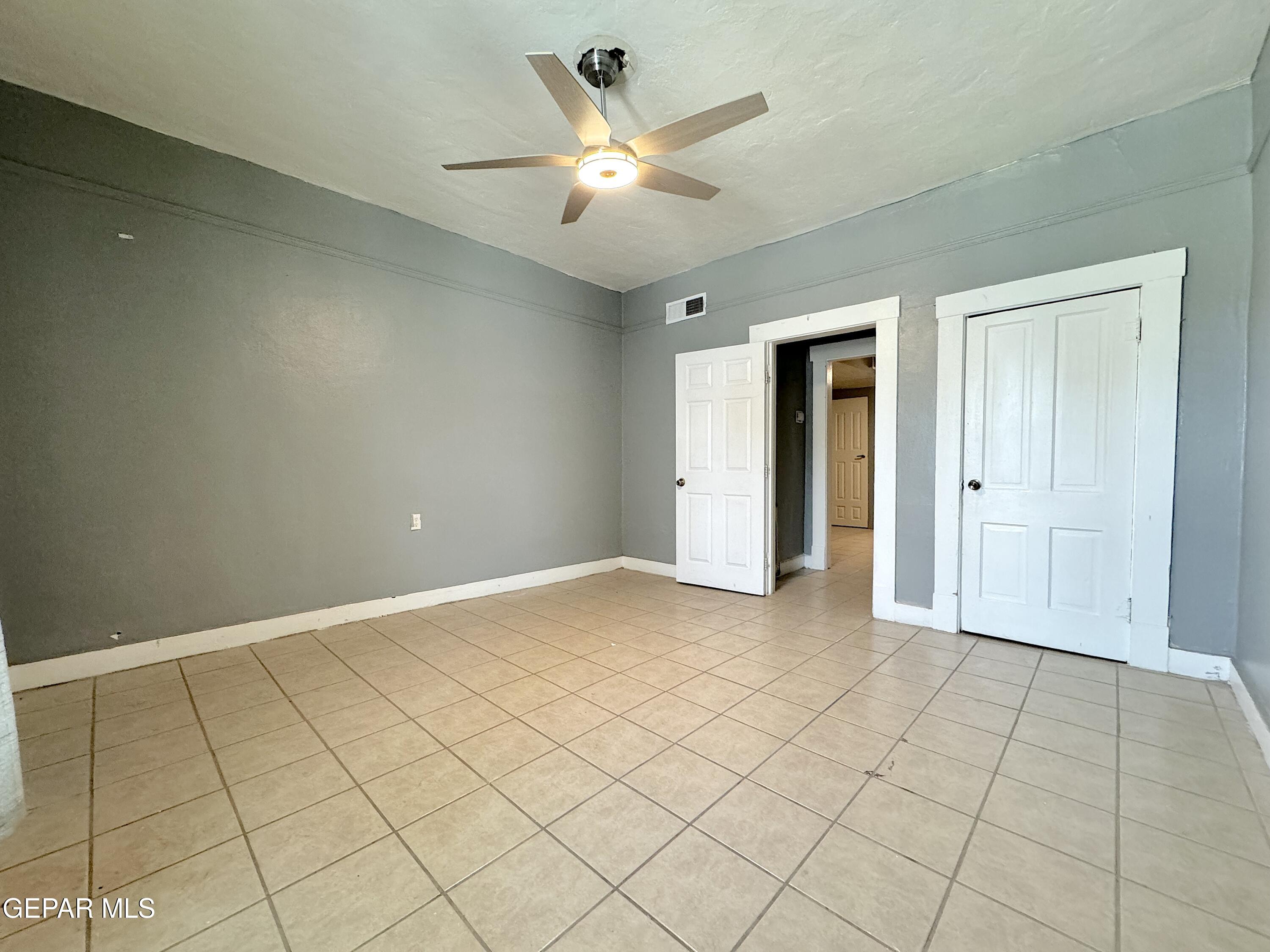 3906 1/2 Tularosa Avenue Property Photo 19