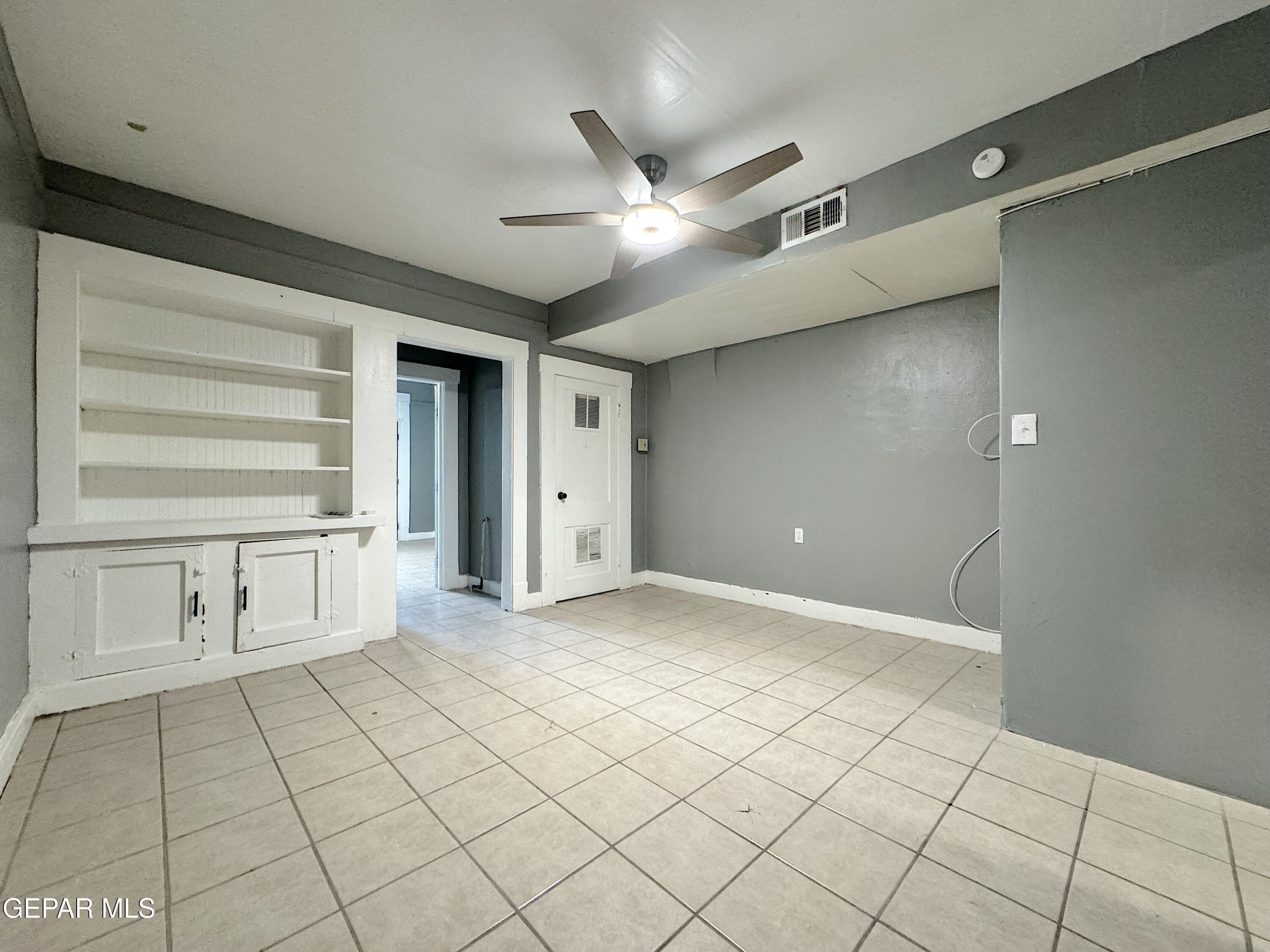 3906 1/2 Tularosa Avenue Property Photo 22