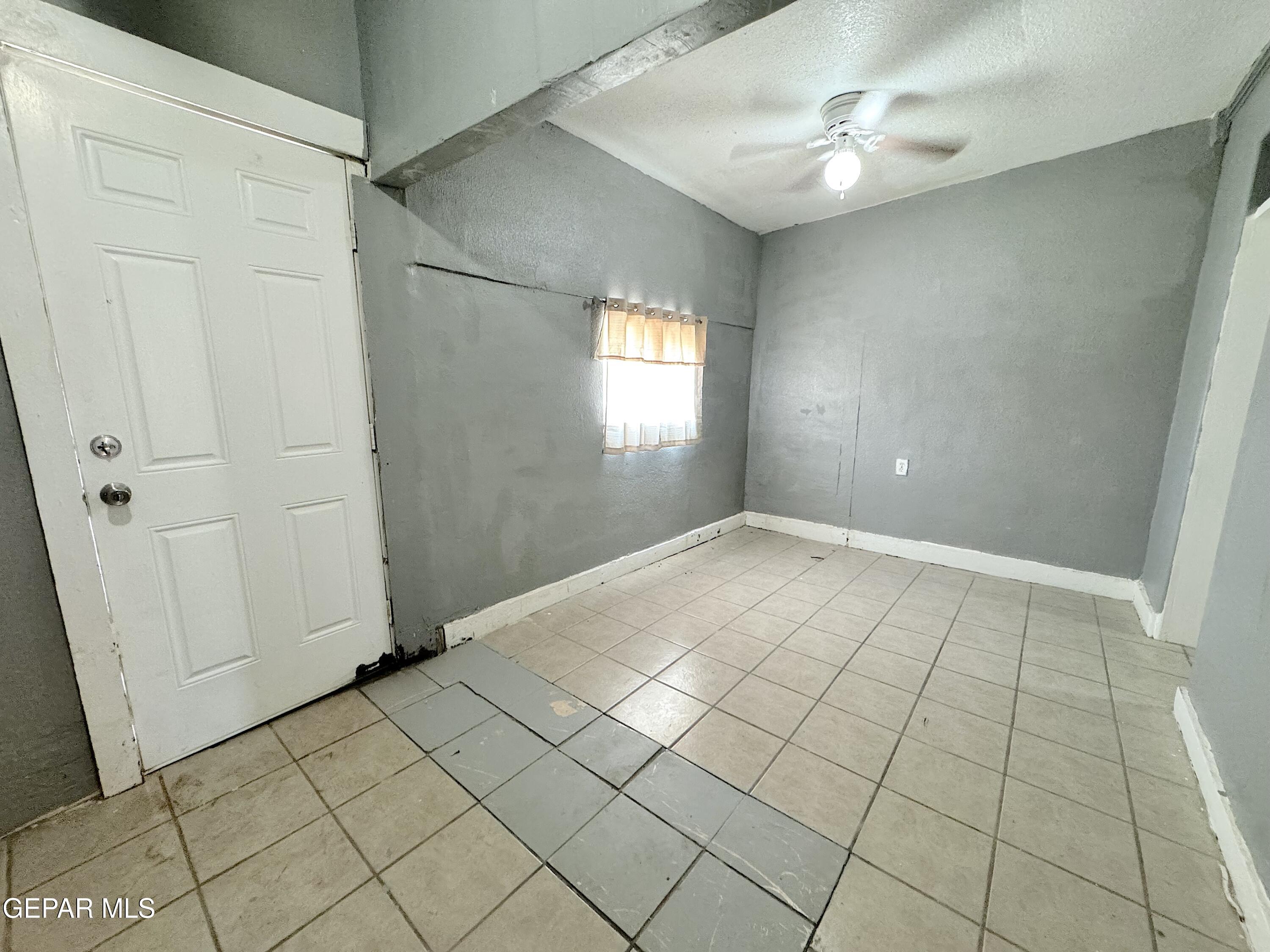 3906 1/2 Tularosa Avenue Property Photo 26