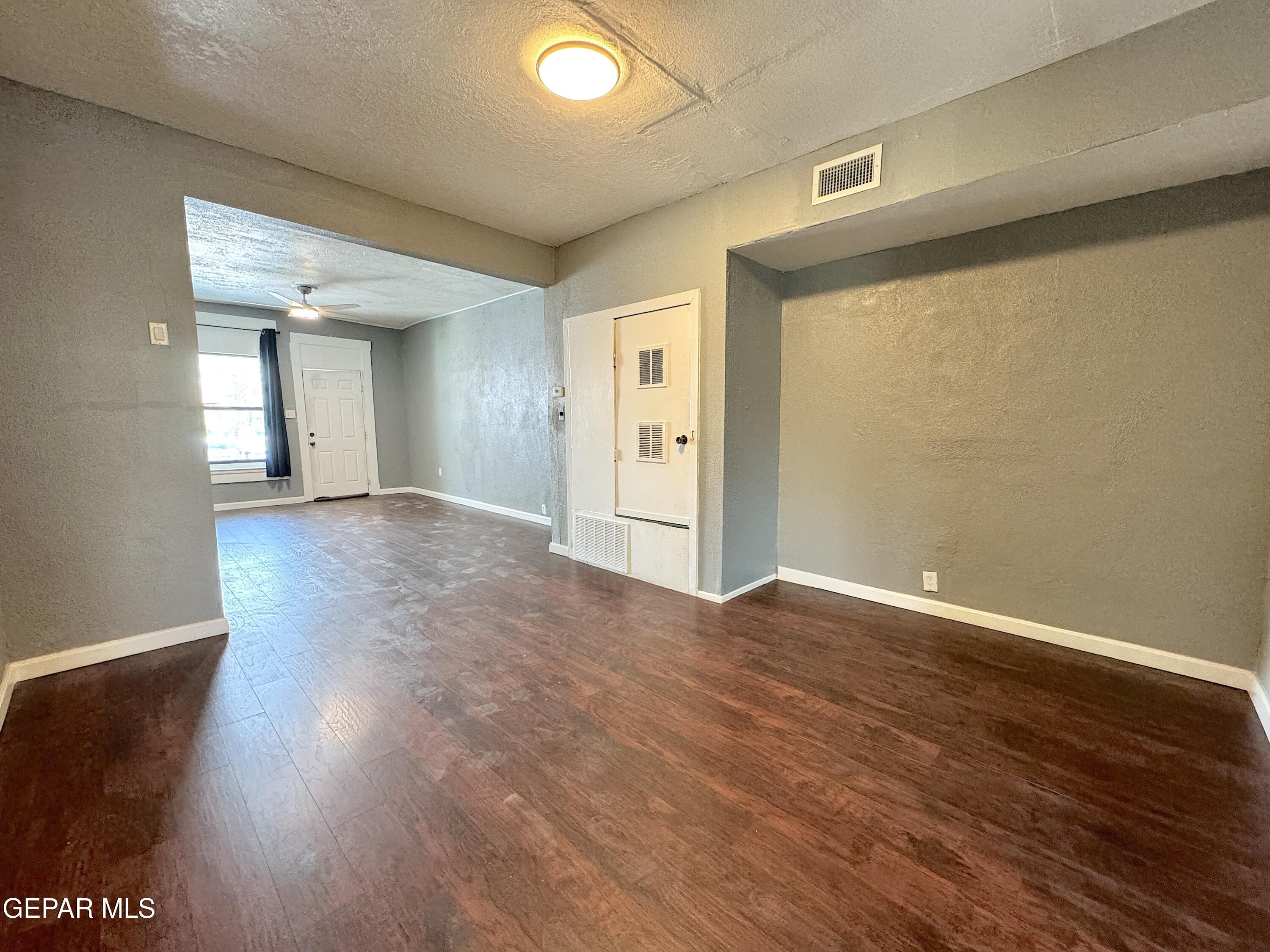 3906 1/2 Tularosa Avenue Property Photo 33