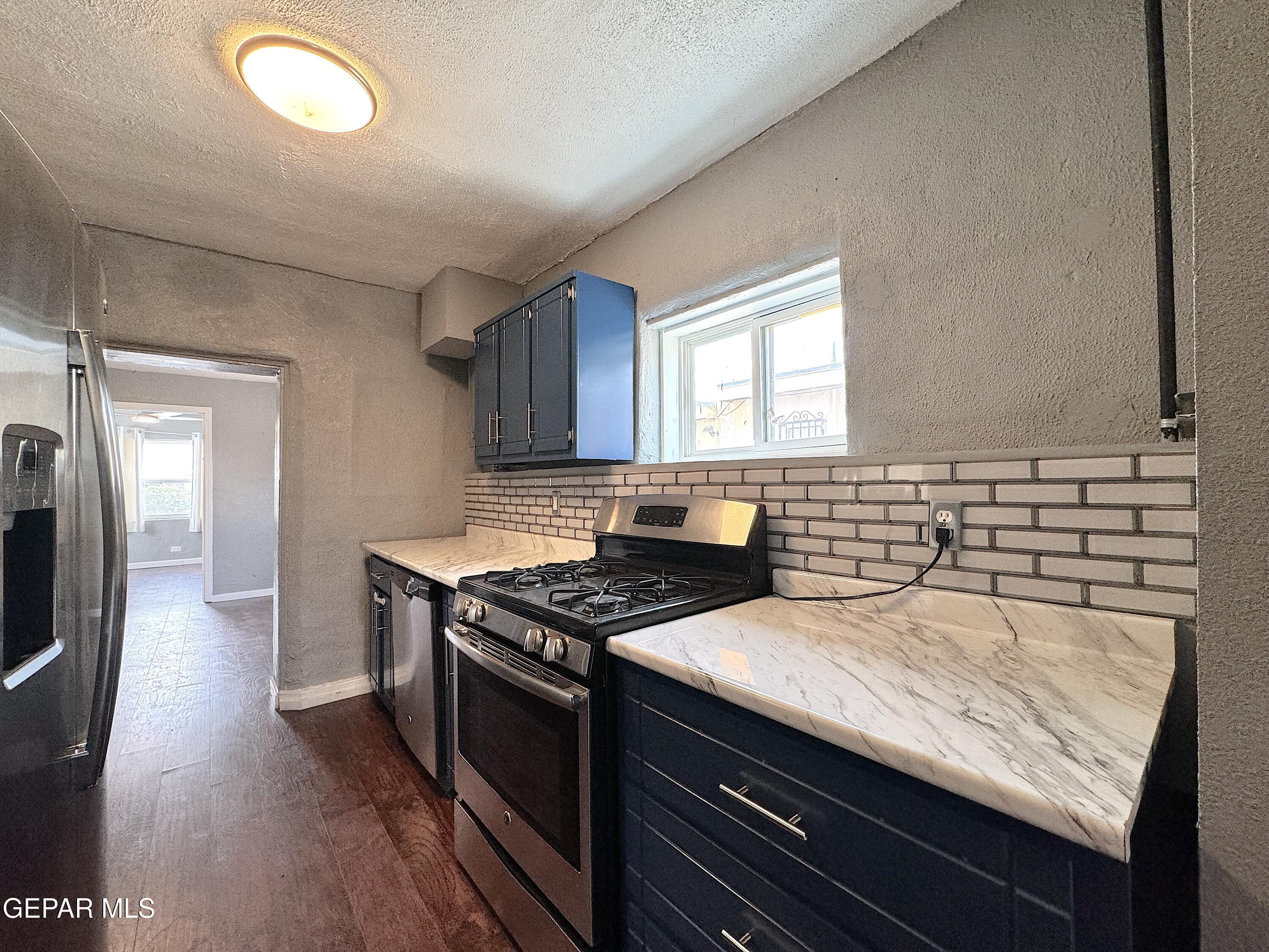 3906 1/2 Tularosa Avenue Property Photo 36