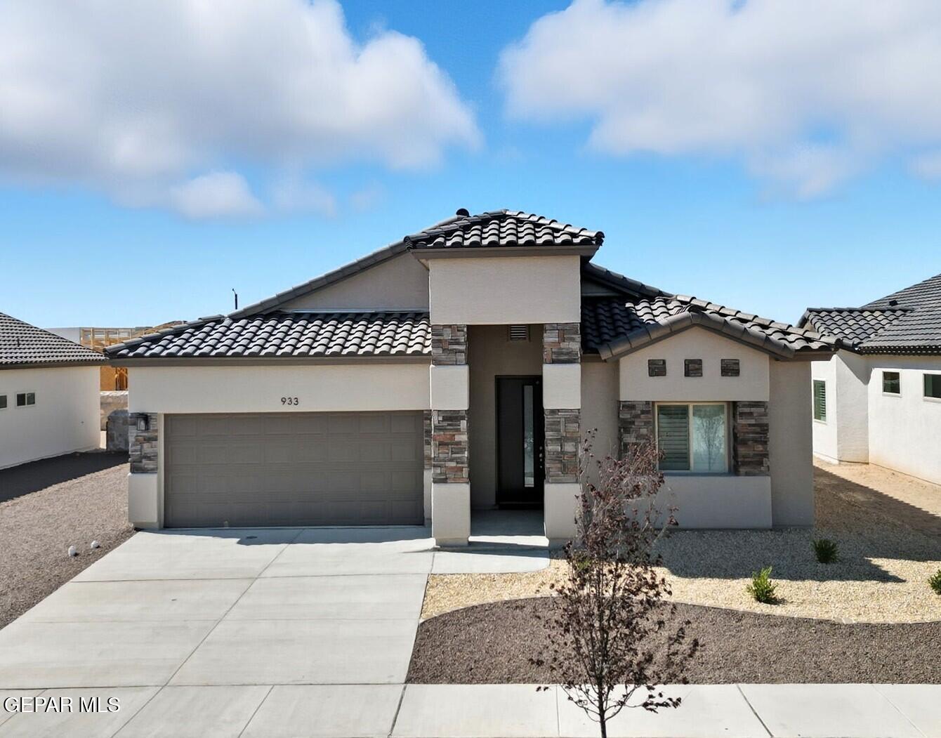 733 Paseo Modesto Drive Property Photo 1