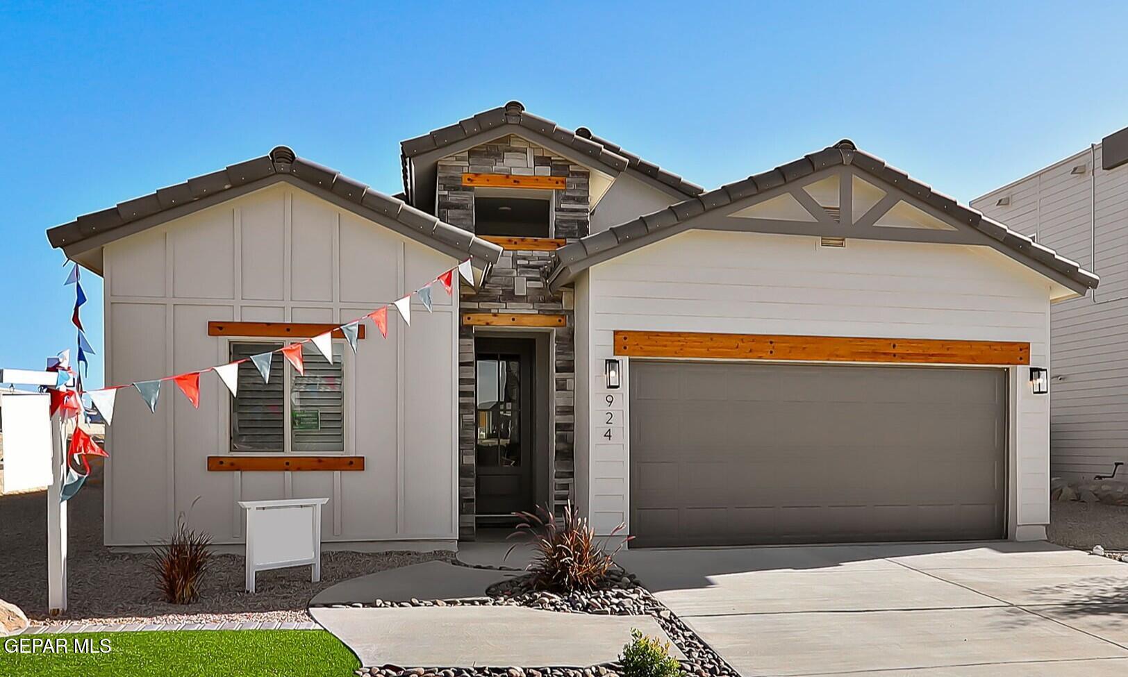 13877 Paseo De Gloria Avenue Property Photo 1