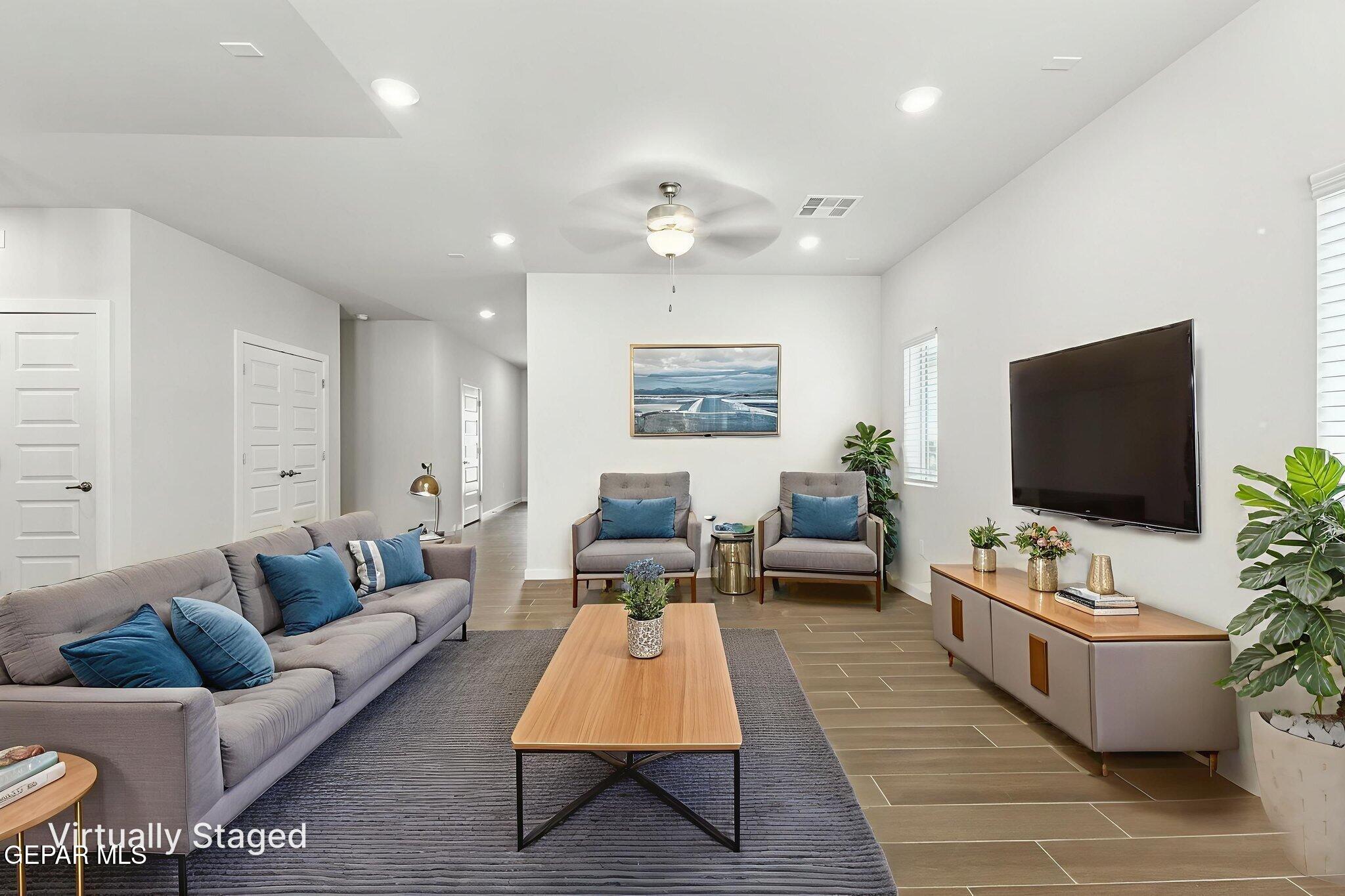 664 Cedarwood Avenue Property Photo 2