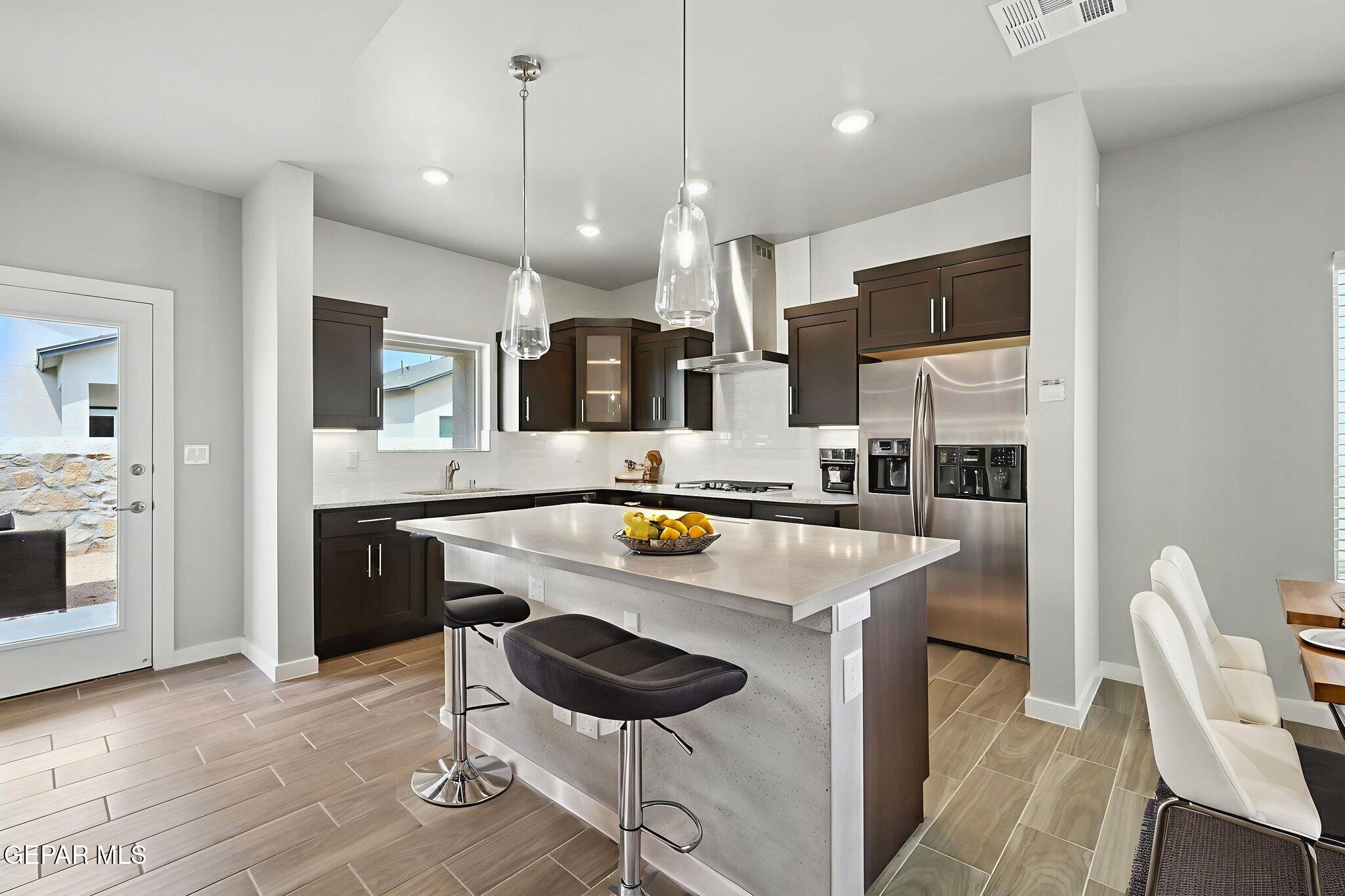 11861 Artekale Place Property Photo 3