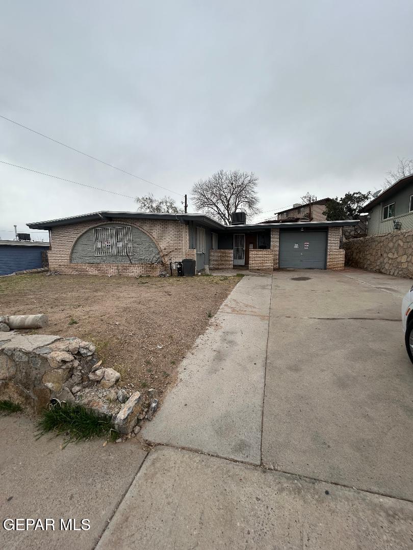 1905 Wedgewood Drive Property Photo 1