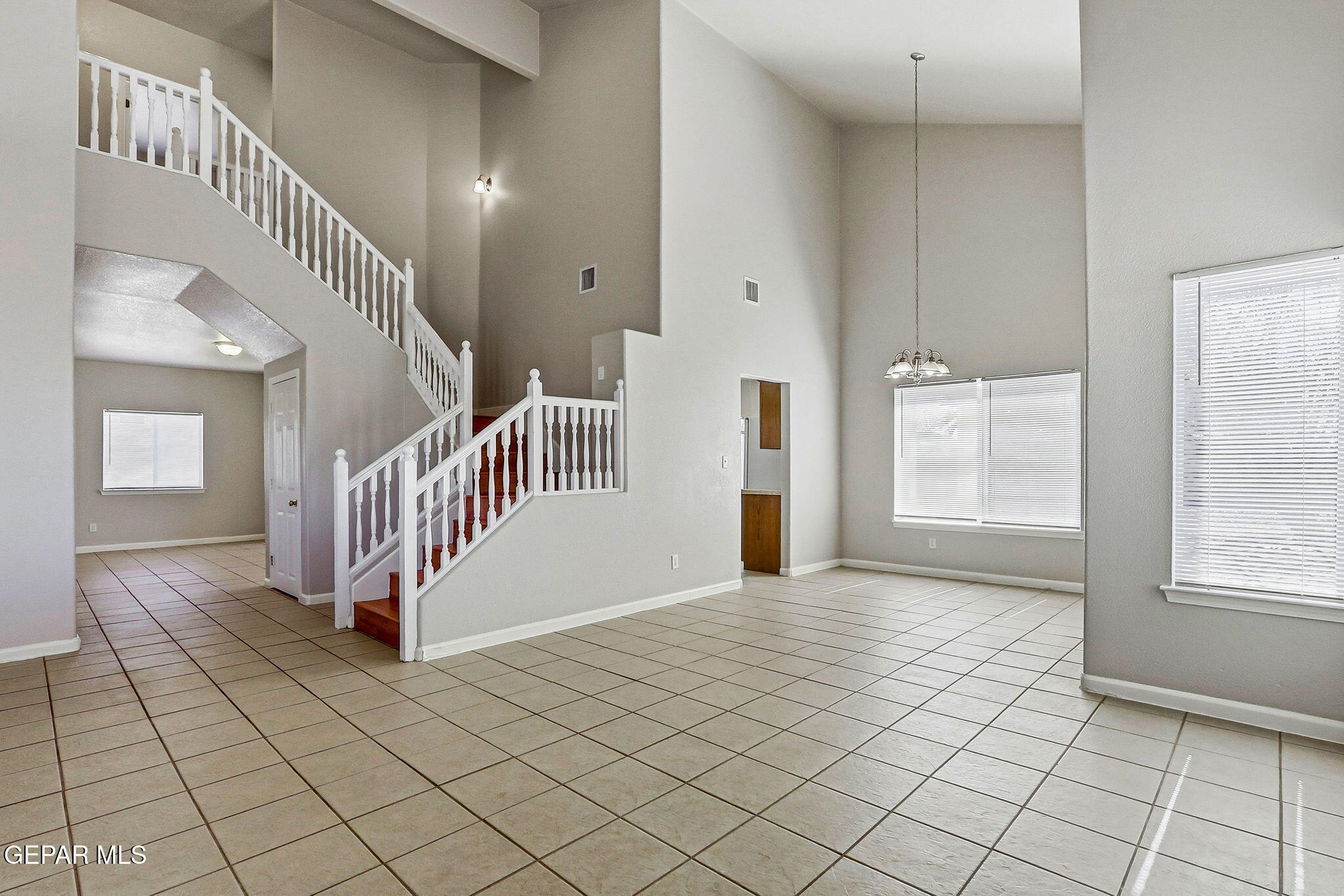 800 La Florida Drive Property Photo 6