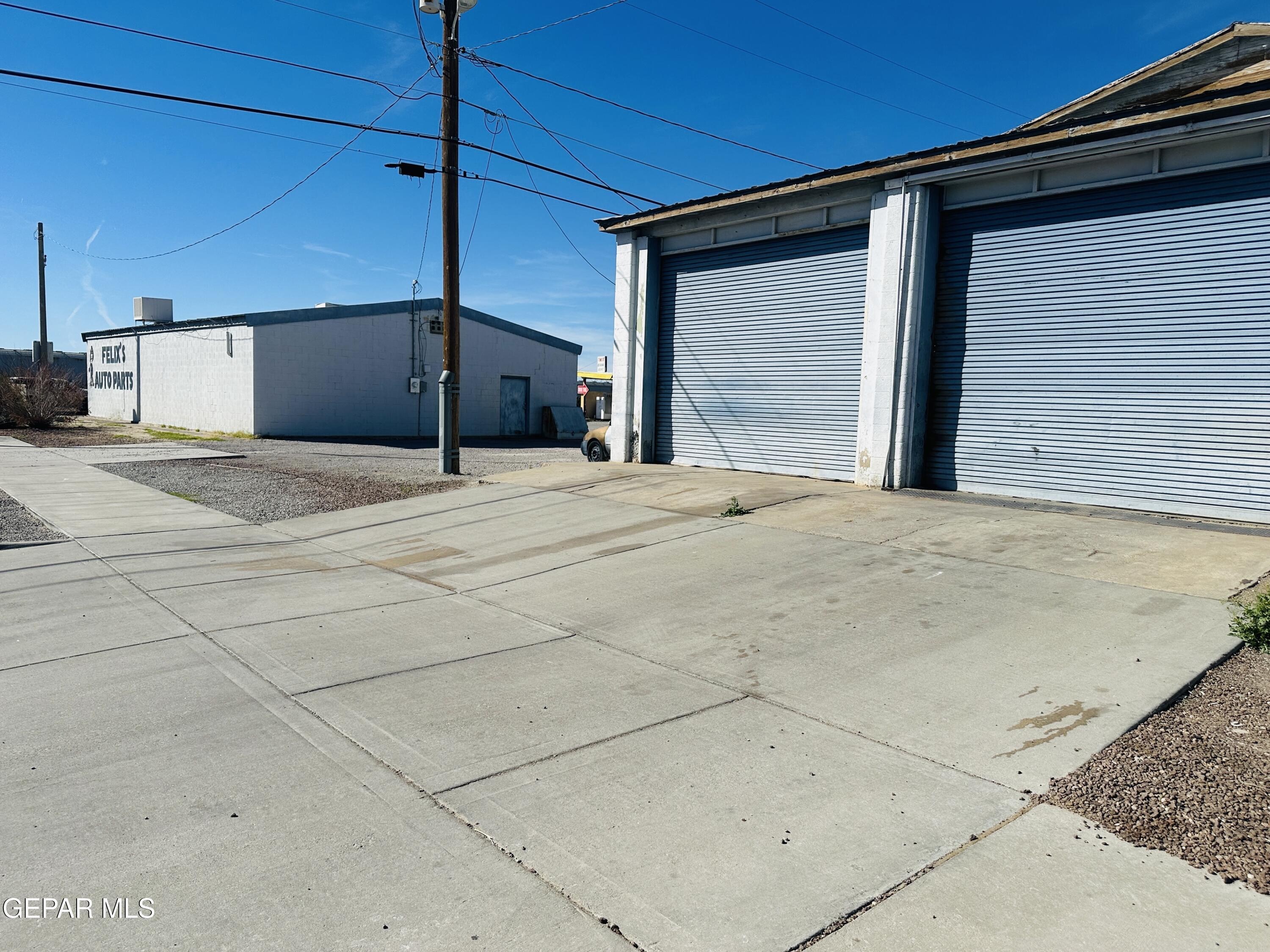 841 S Main & 124 Wildcat Dr. Street Property Photo 5