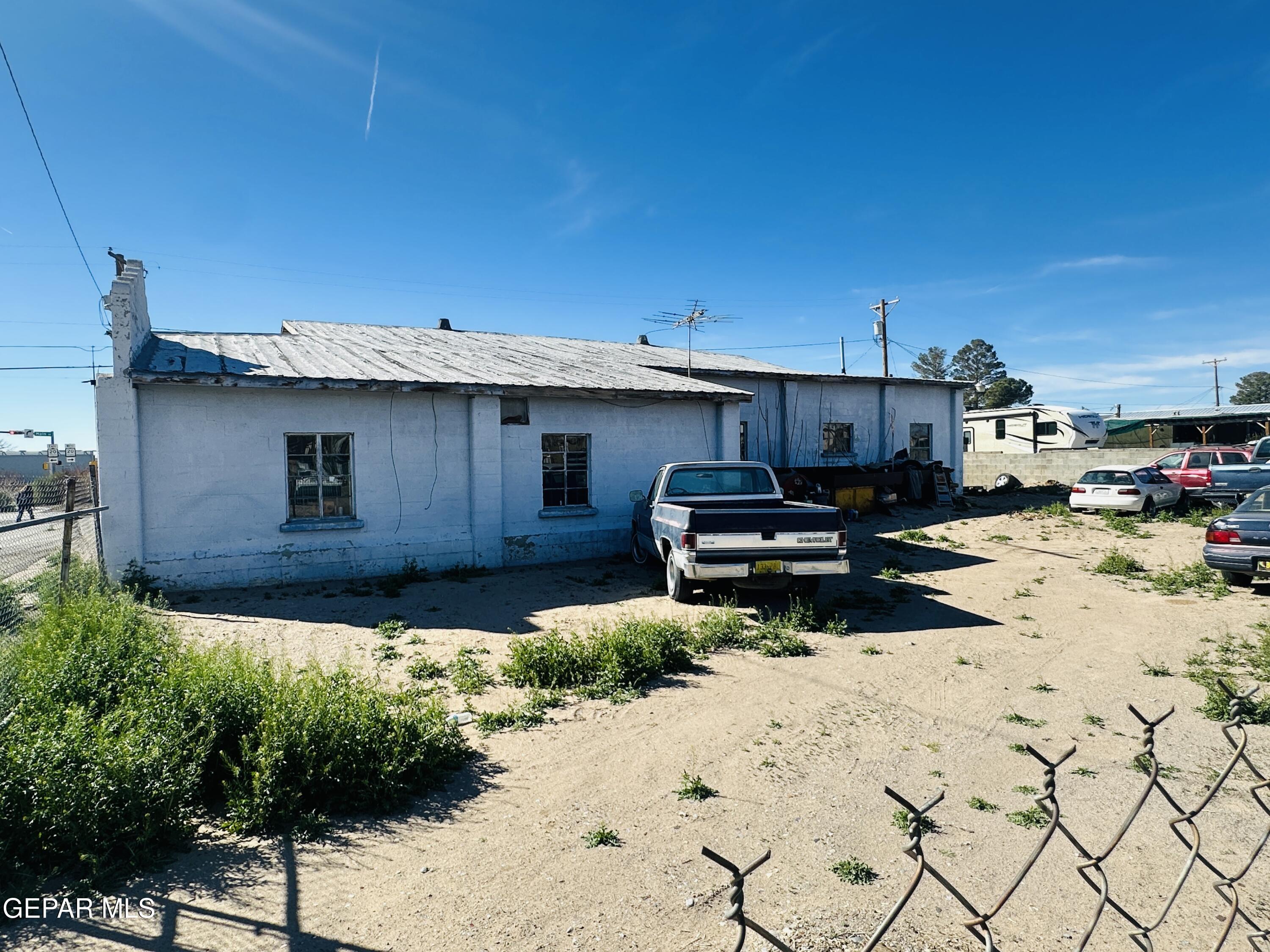 841 S Main & 124 Wildcat Dr. Street Property Photo 17