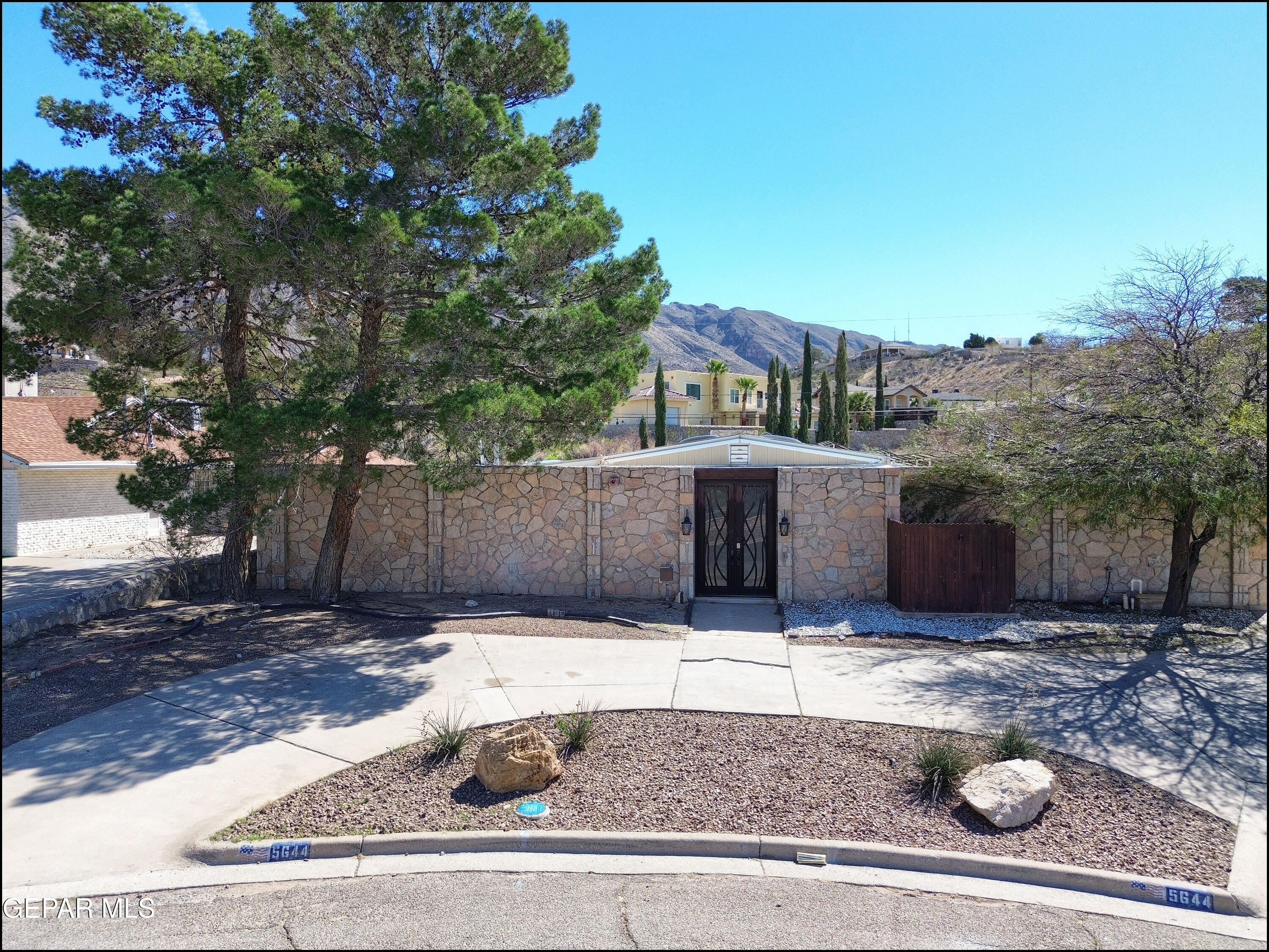 5644 Pebble Beach Drive Property Photo 1