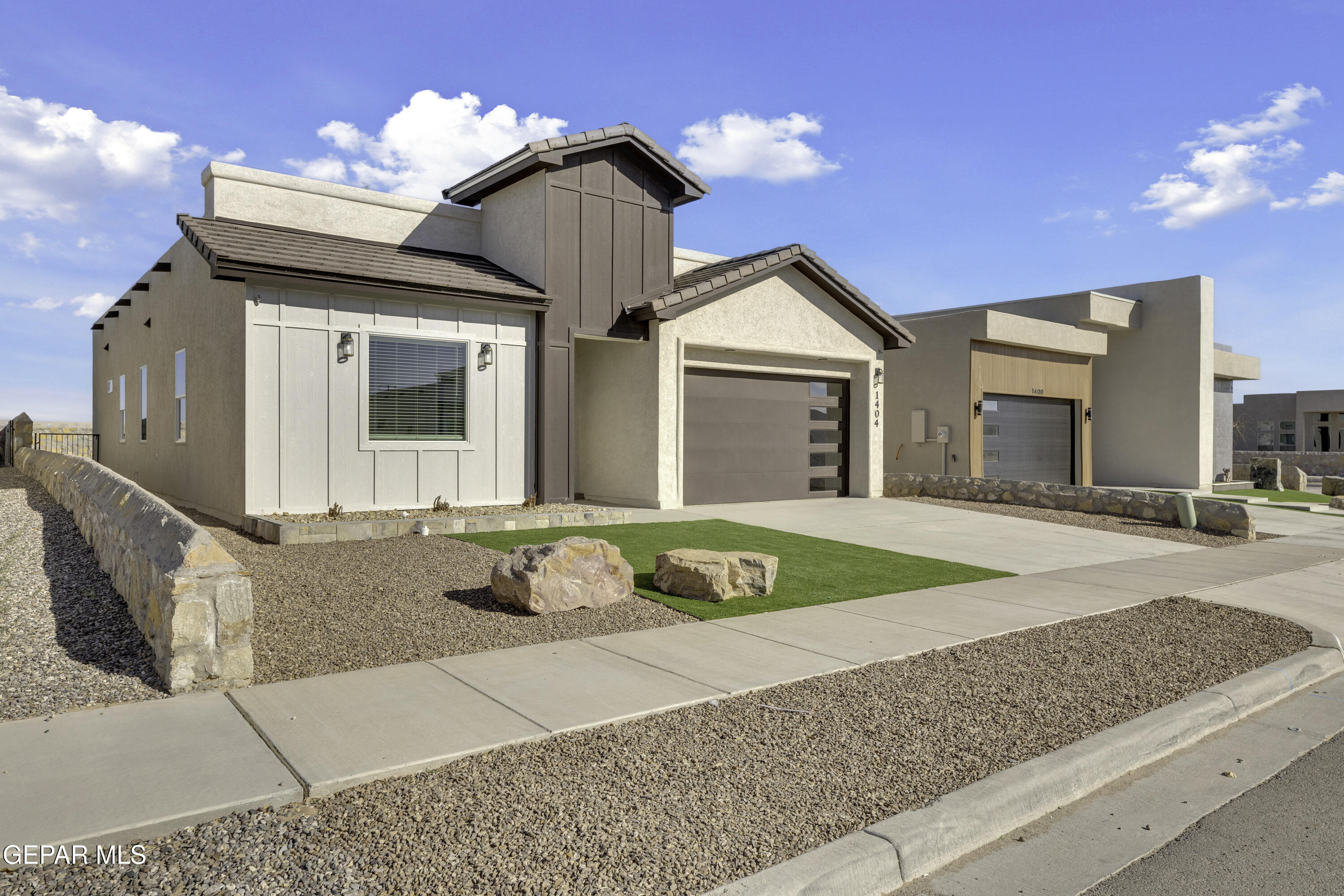 1404 Harlan Point Place Property Photo 4
