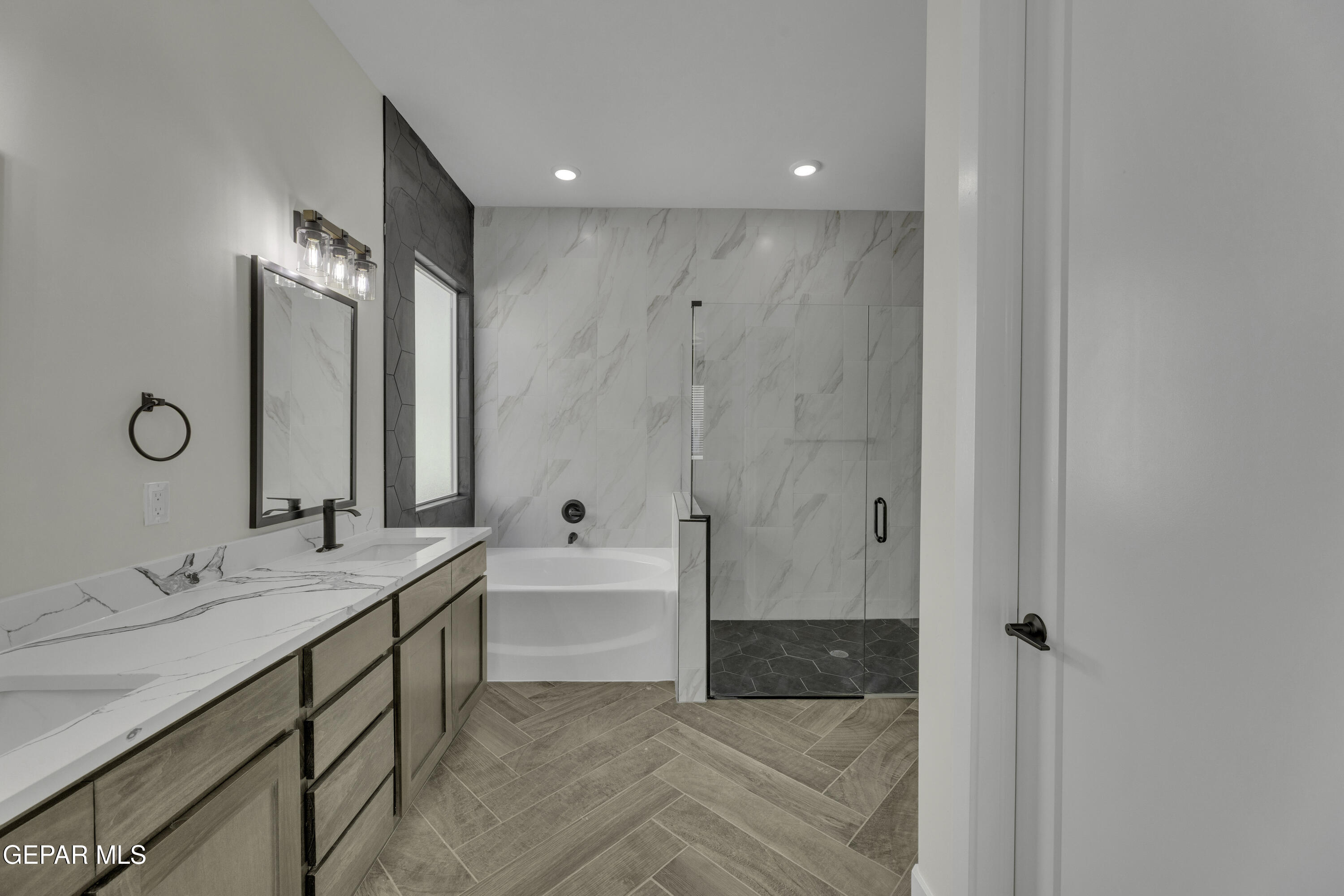 1404 Harlan Point Place Property Photo 10