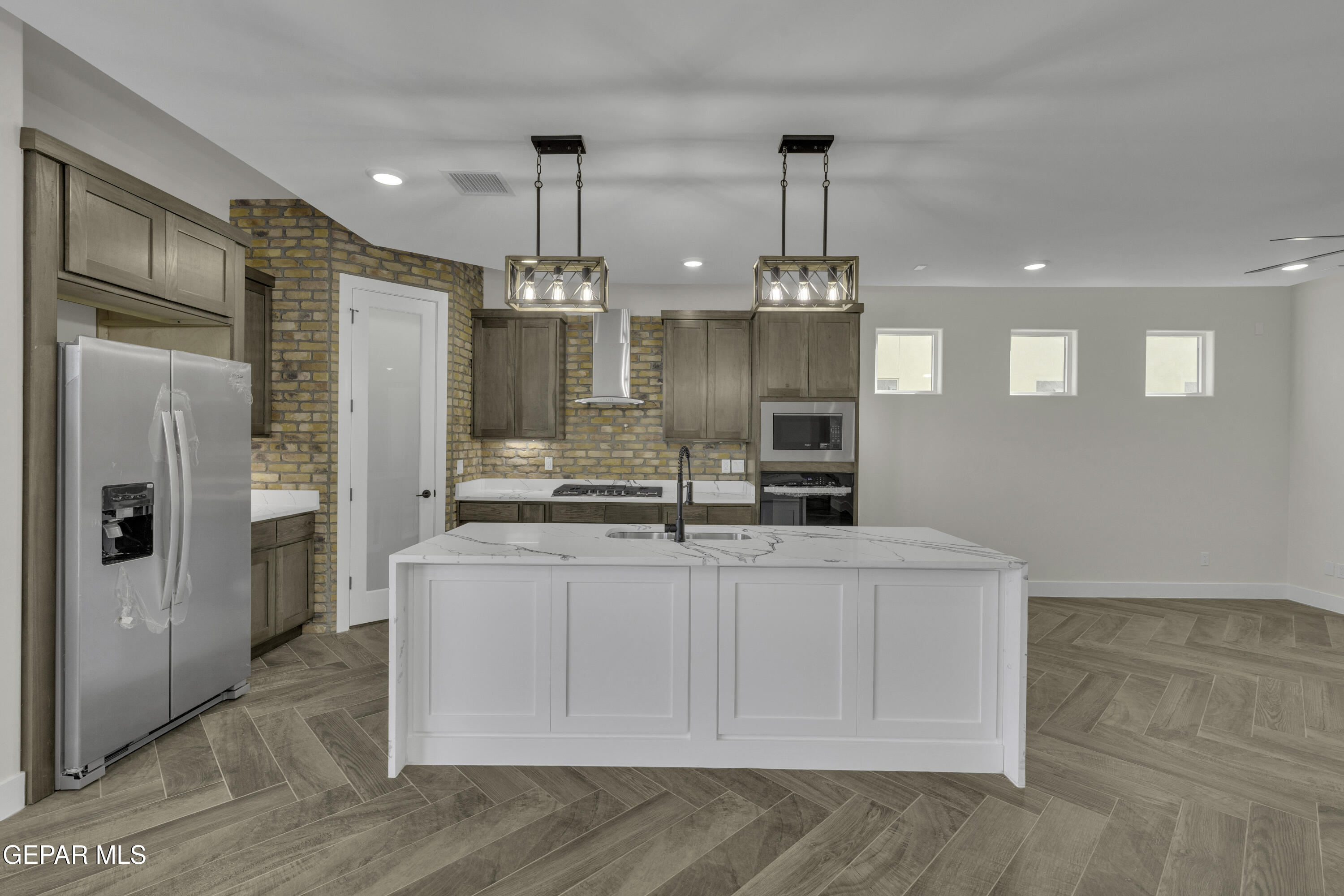1404 Harlan Point Place Property Photo 32
