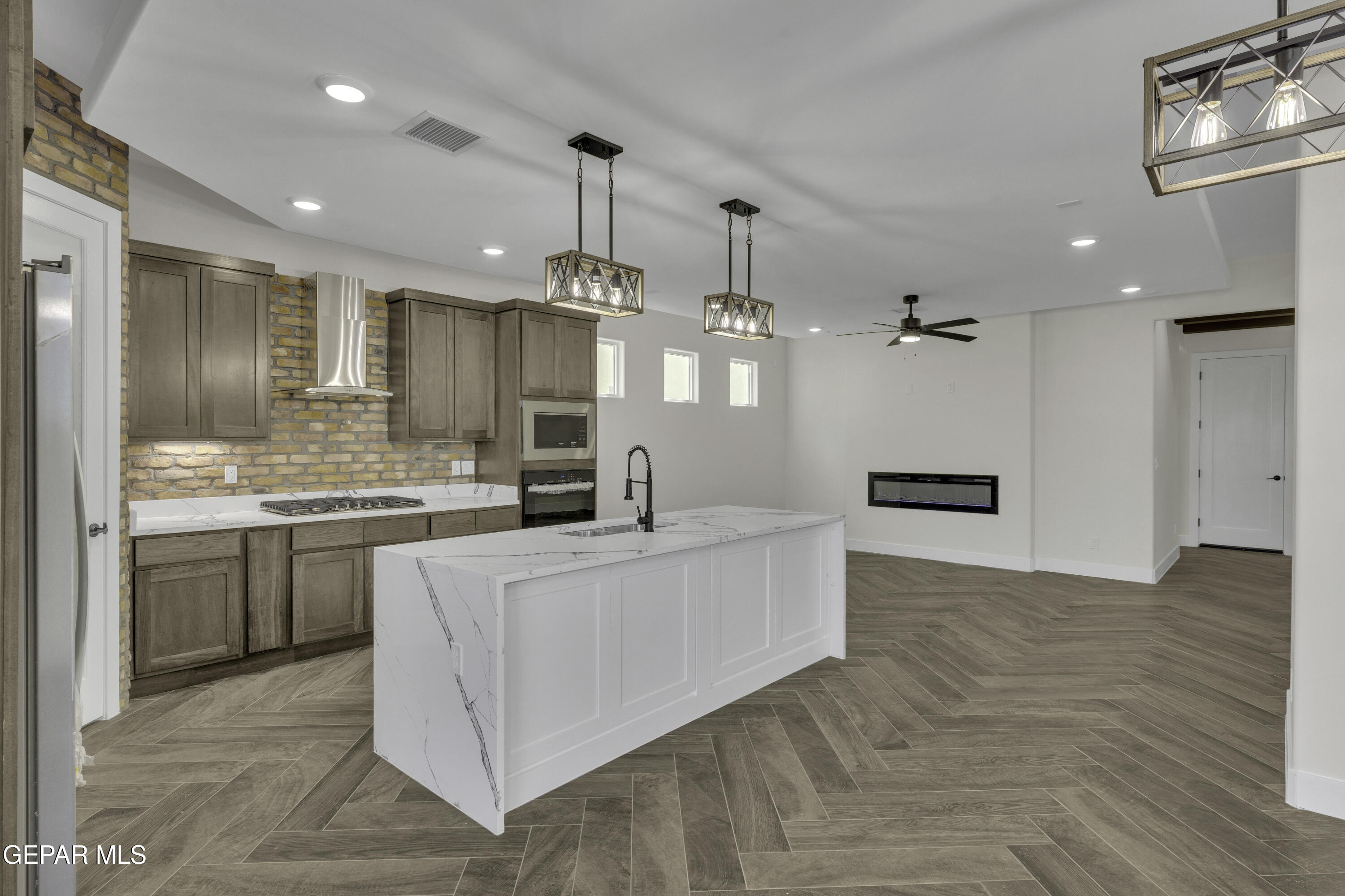 1404 Harlan Point Place Property Photo 33
