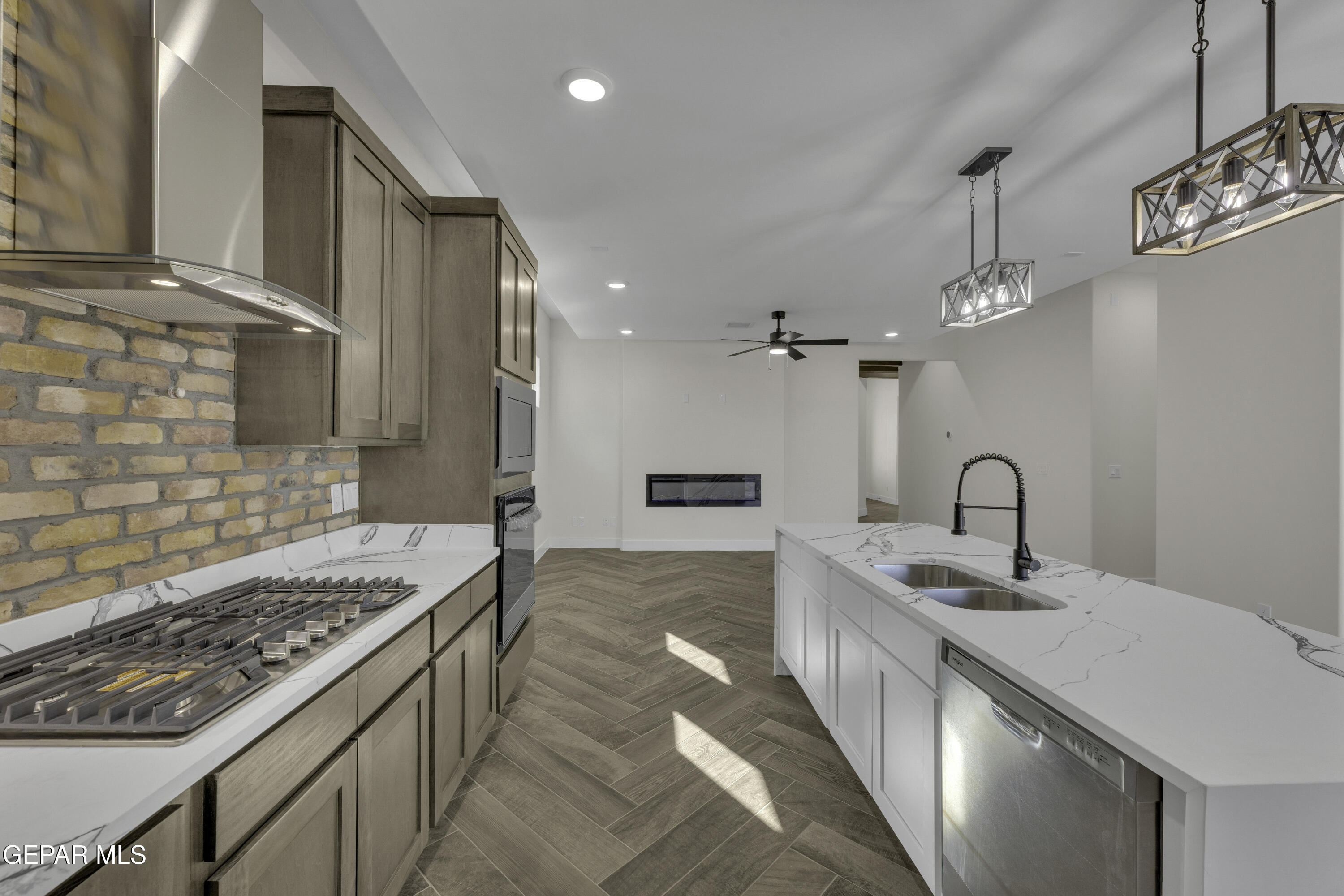 1404 Harlan Point Place Property Photo 35