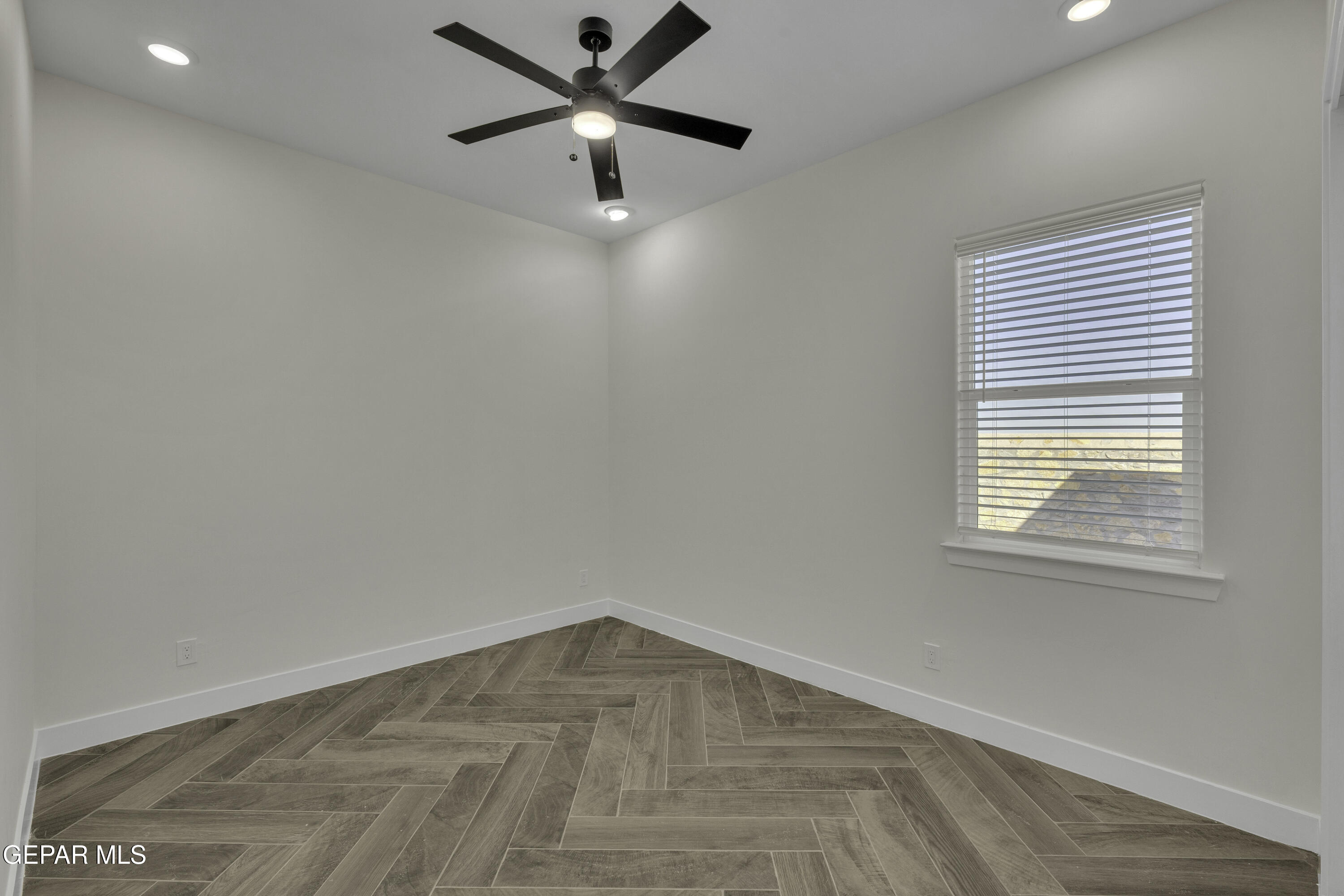 1404 Harlan Point Place Property Photo 47