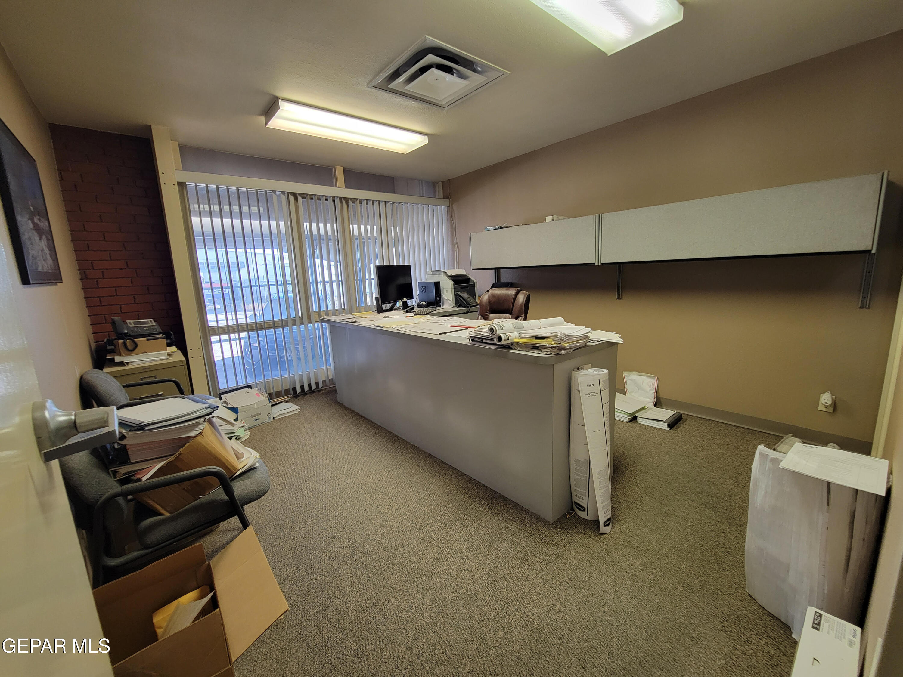 700 W Paisano Drive Property Photo 7