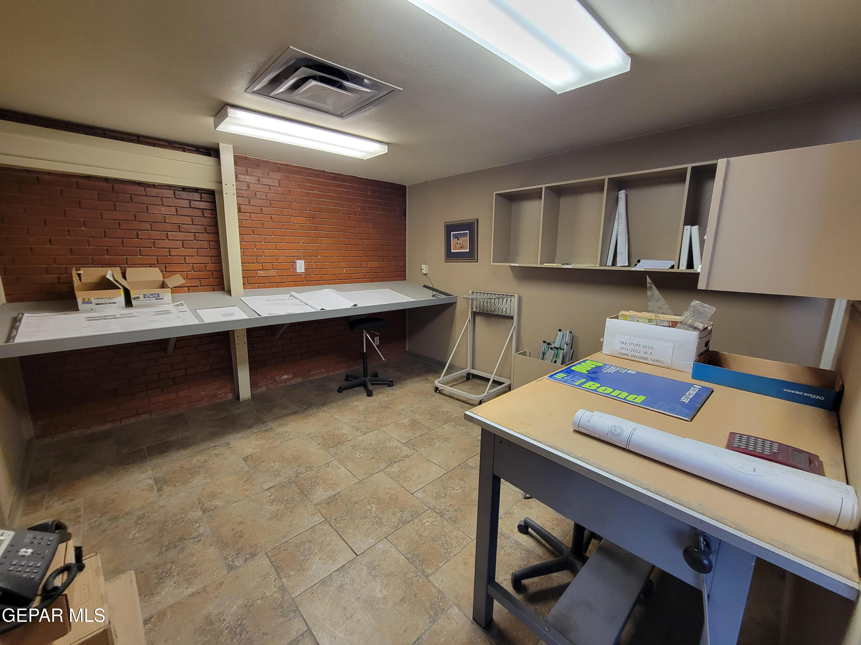 700 W Paisano Drive Property Photo 10