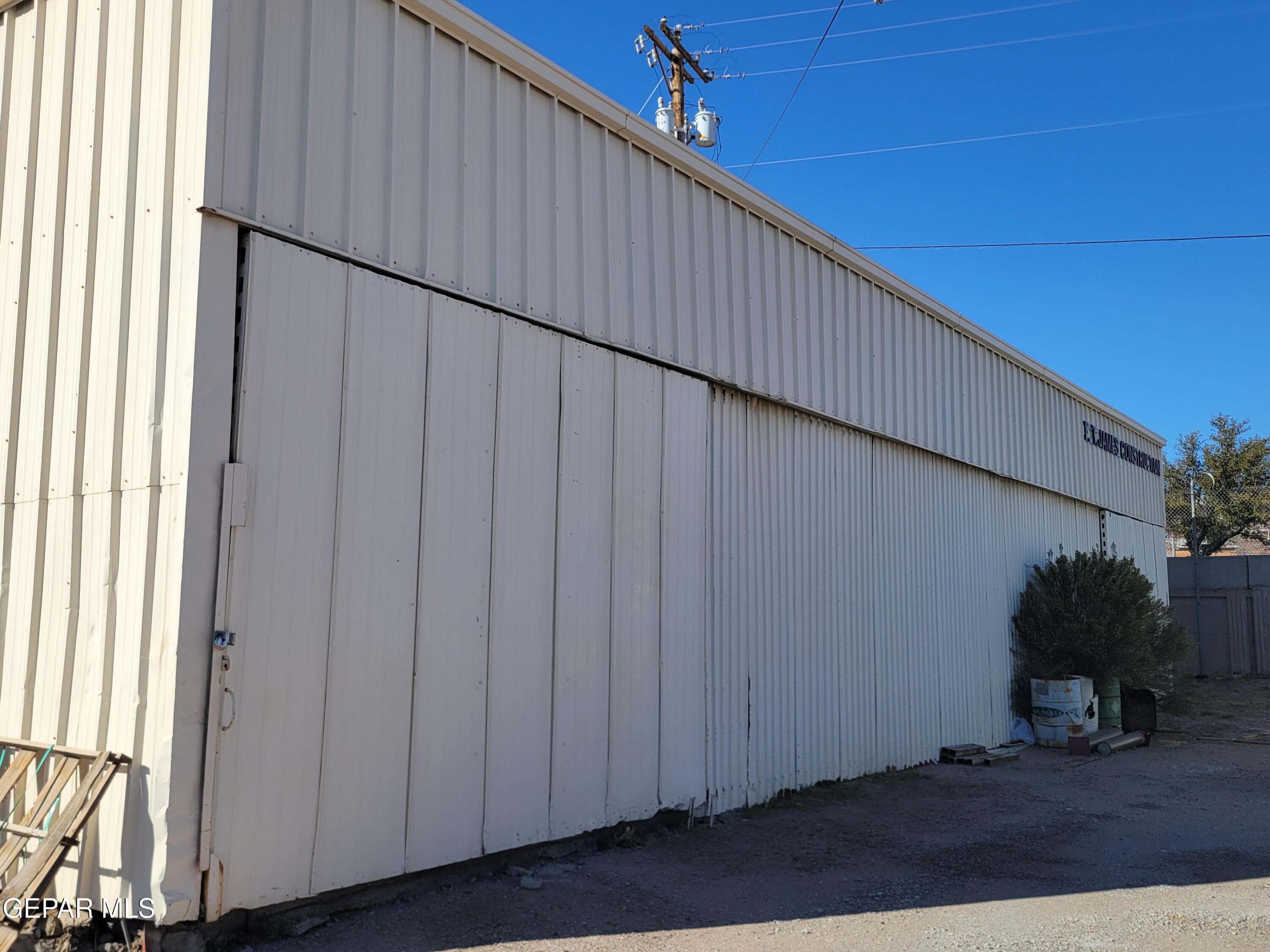 700 W Paisano Drive Property Photo 21