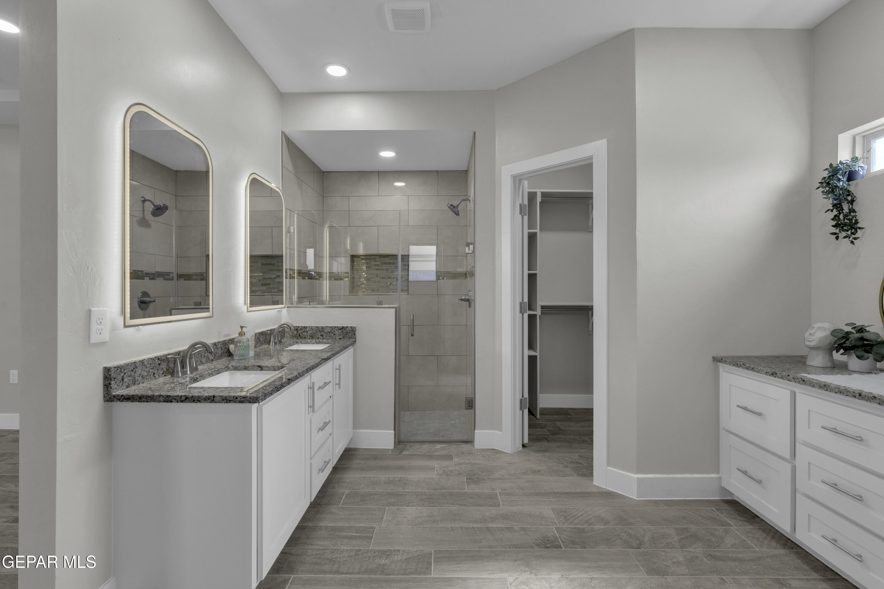 605 San Carlos Court Property Photo 15